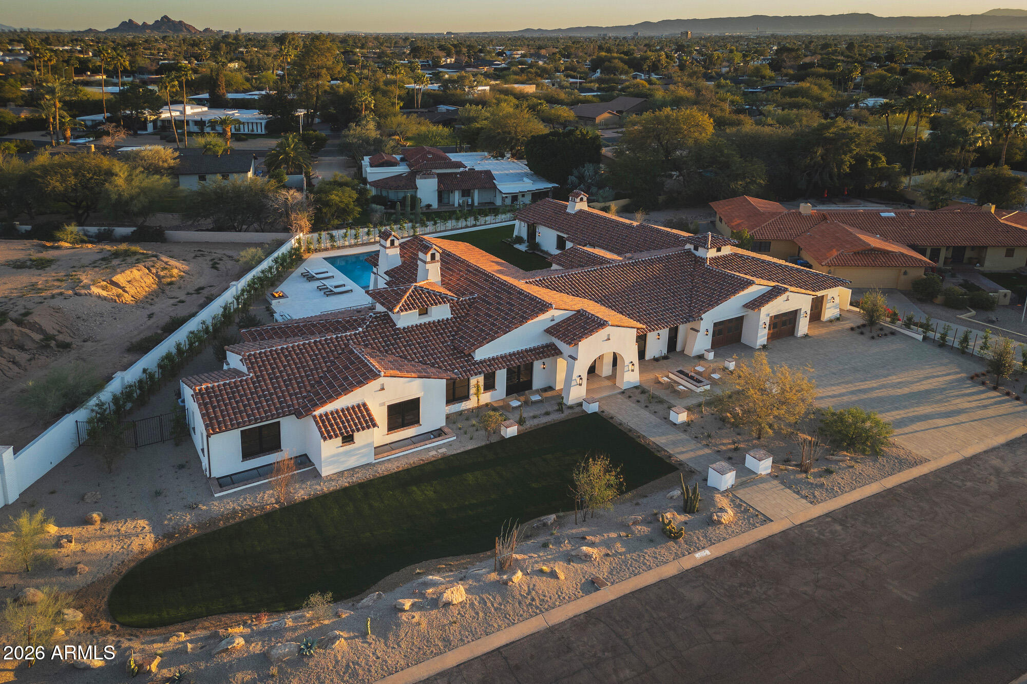 CAMELBACK SIERRA - Residential
