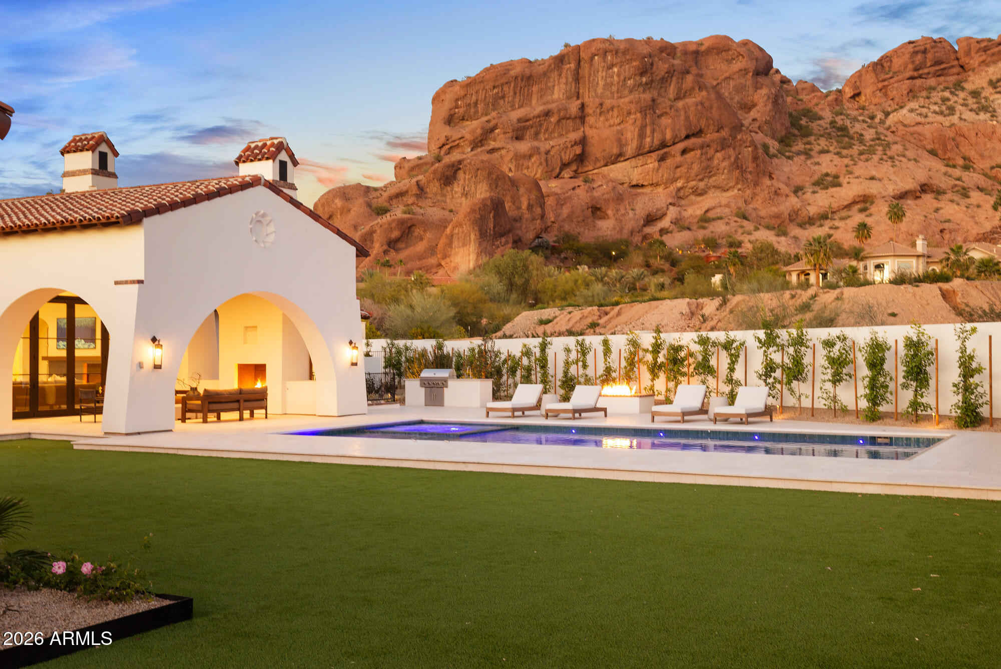 CAMELBACK SIERRA - Residential