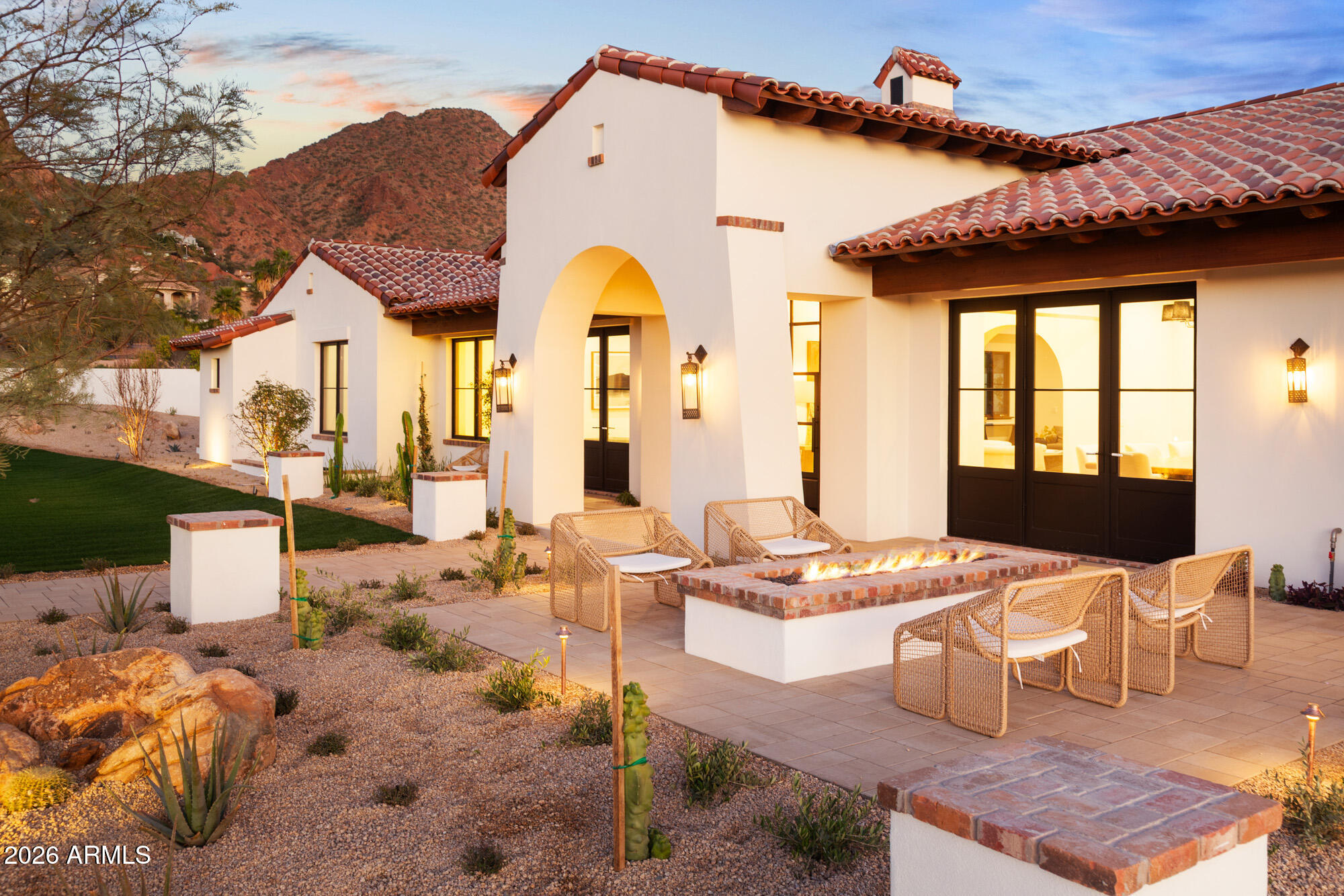 CAMELBACK SIERRA - Residential