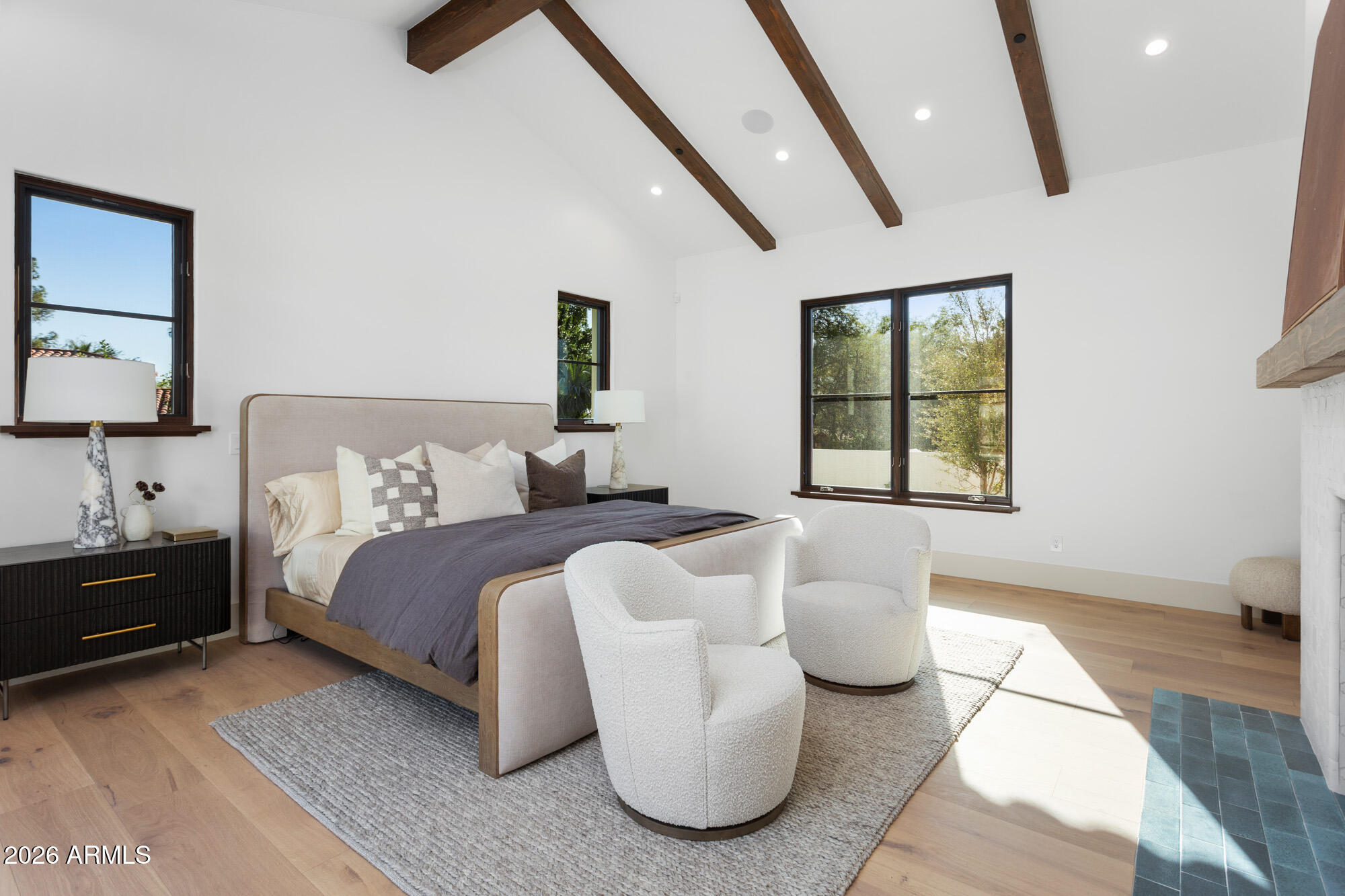CAMELBACK SIERRA - Residential