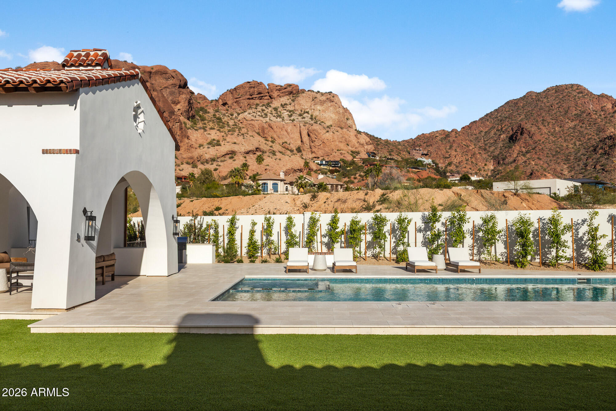 CAMELBACK SIERRA - Residential