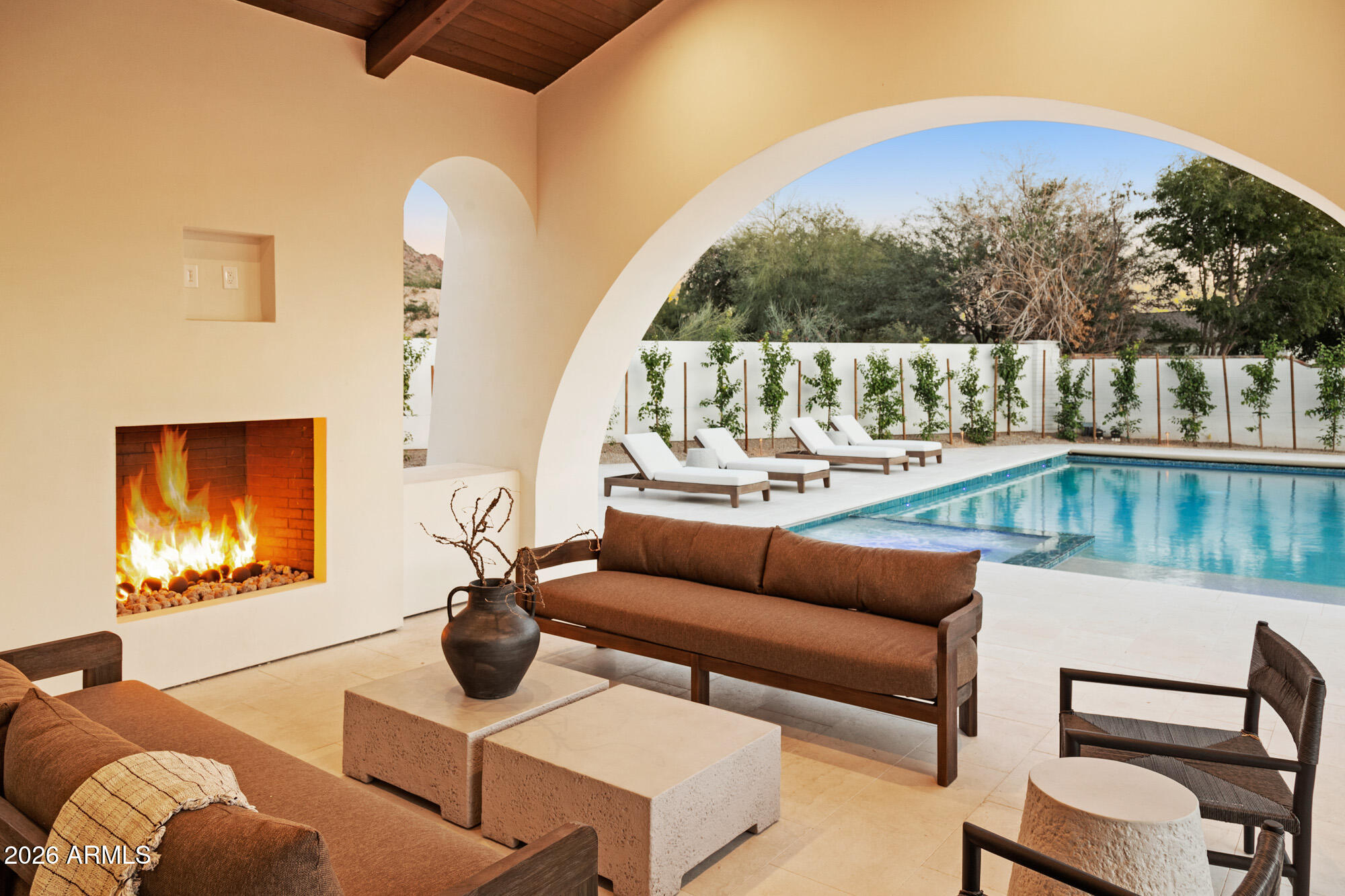 CAMELBACK SIERRA - Residential