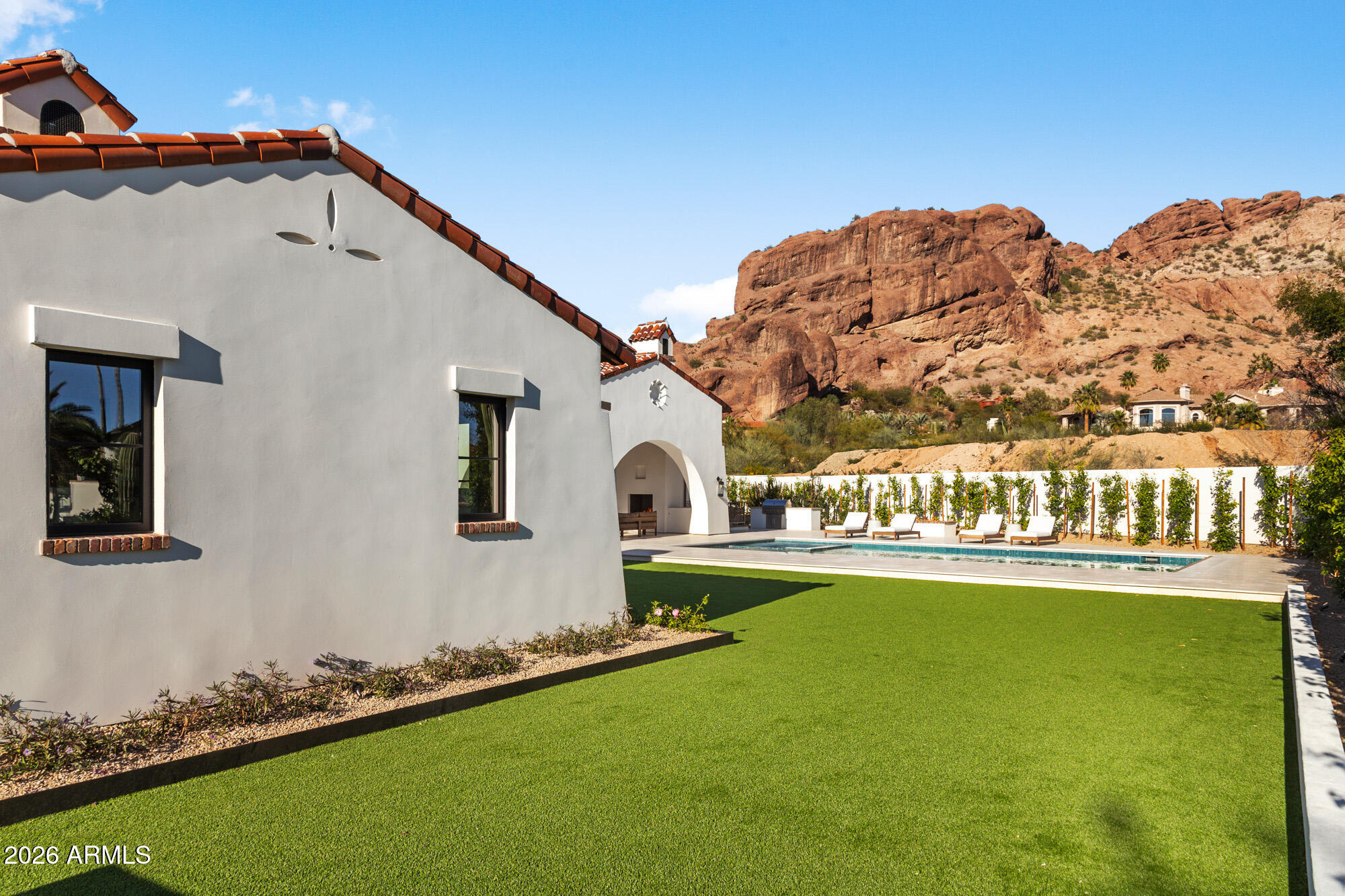 CAMELBACK SIERRA - Residential