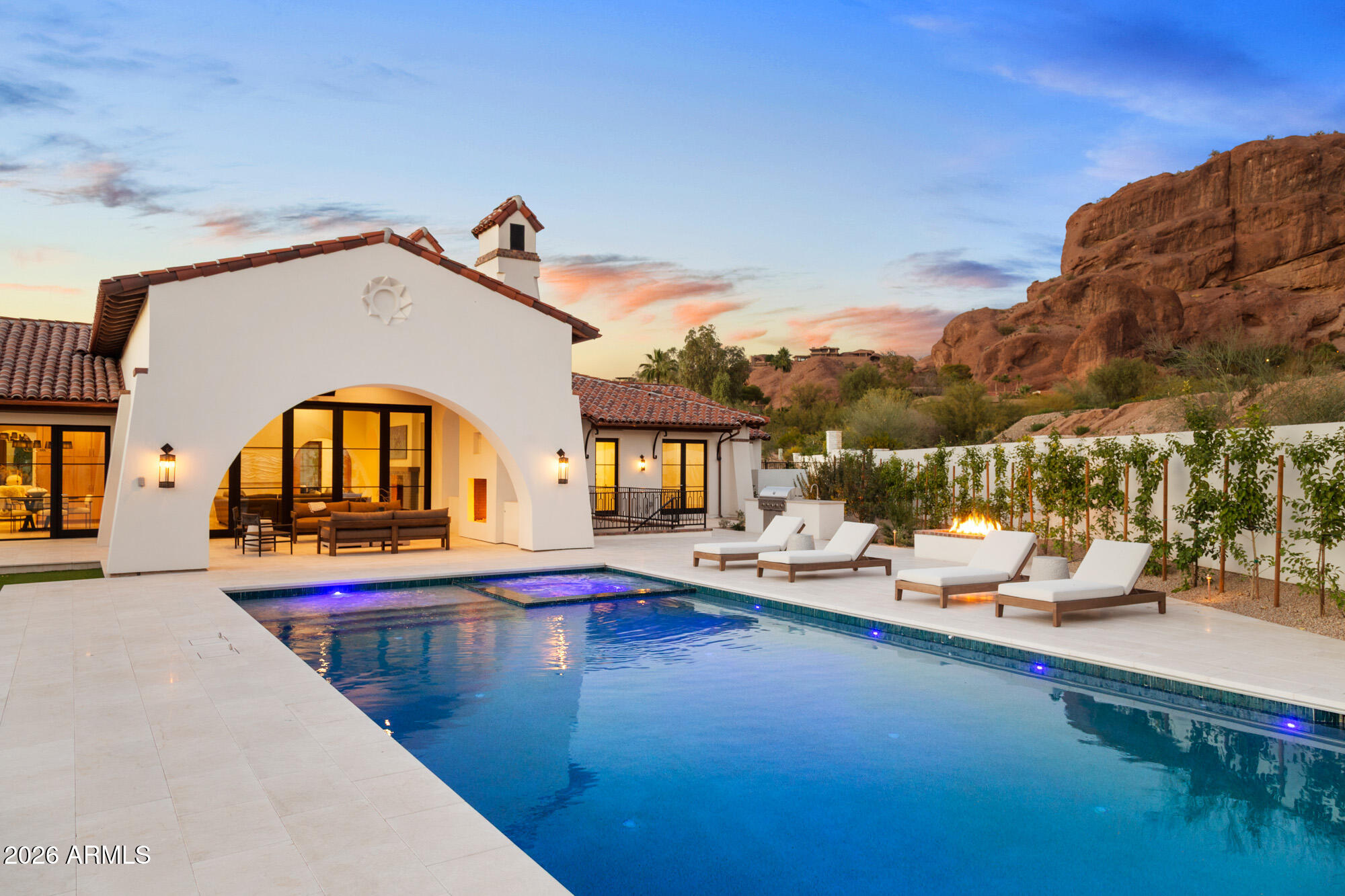 CAMELBACK SIERRA - Residential