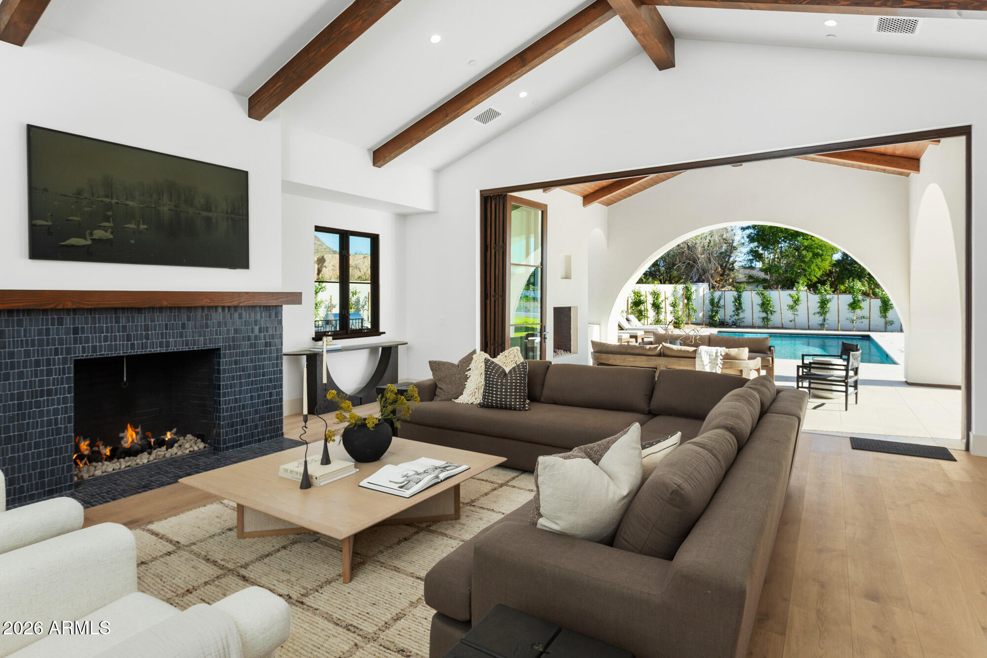 CAMELBACK SIERRA - Residential