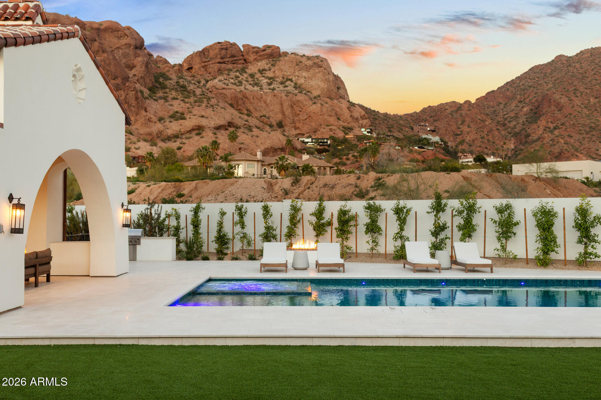 CAMELBACK SIERRA - Residential