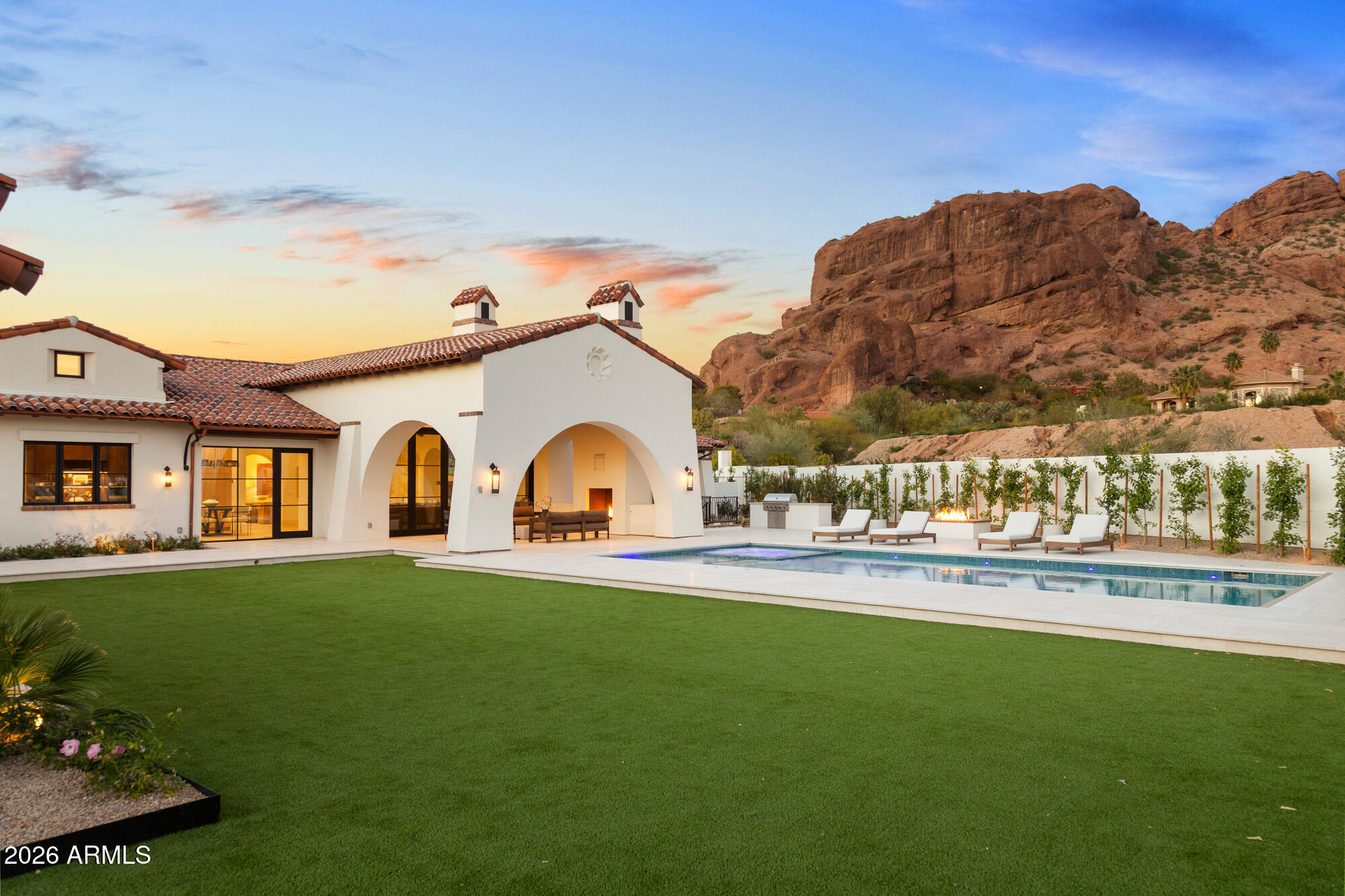 CAMELBACK SIERRA - Residential