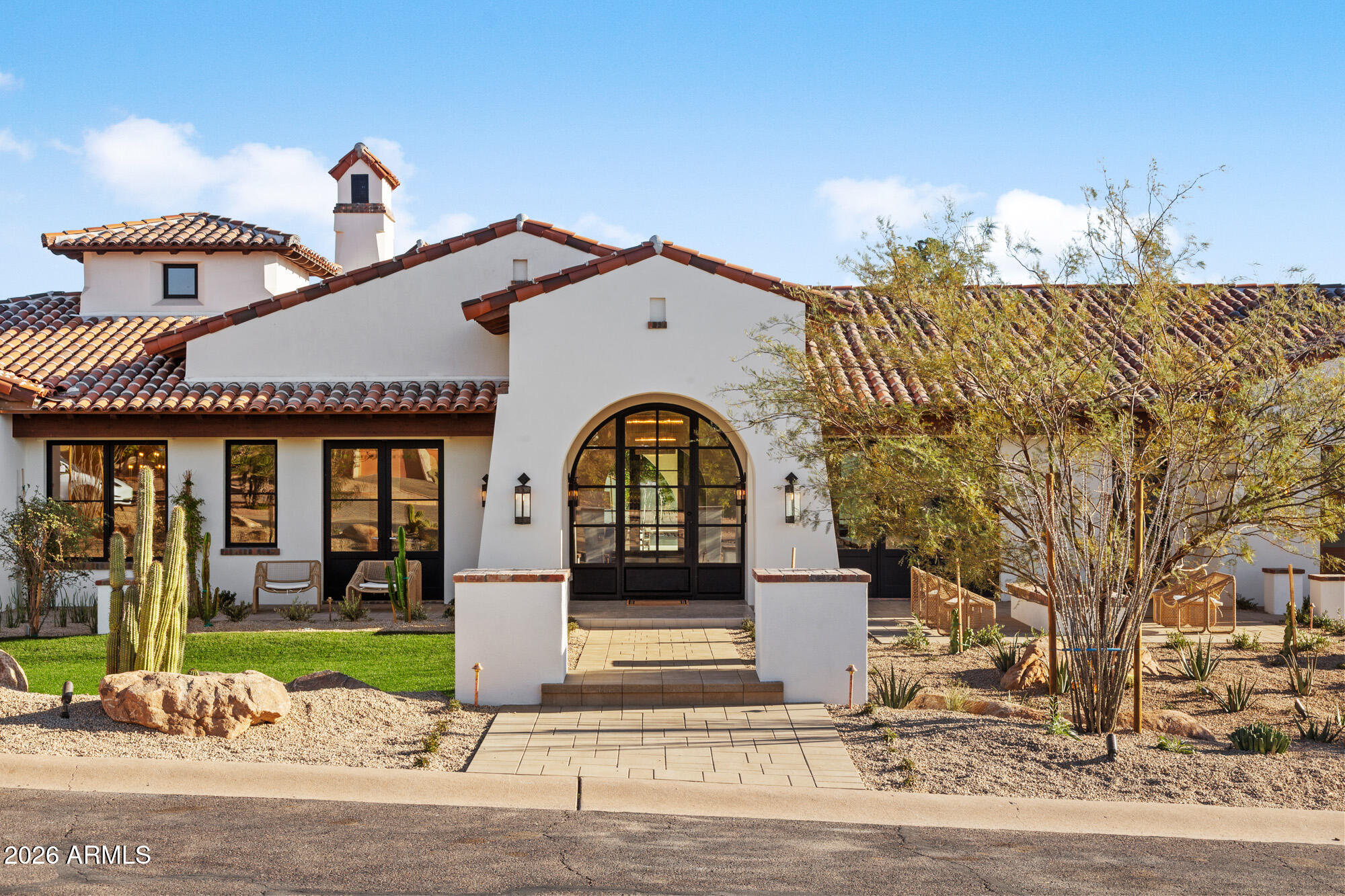CAMELBACK SIERRA - Residential
