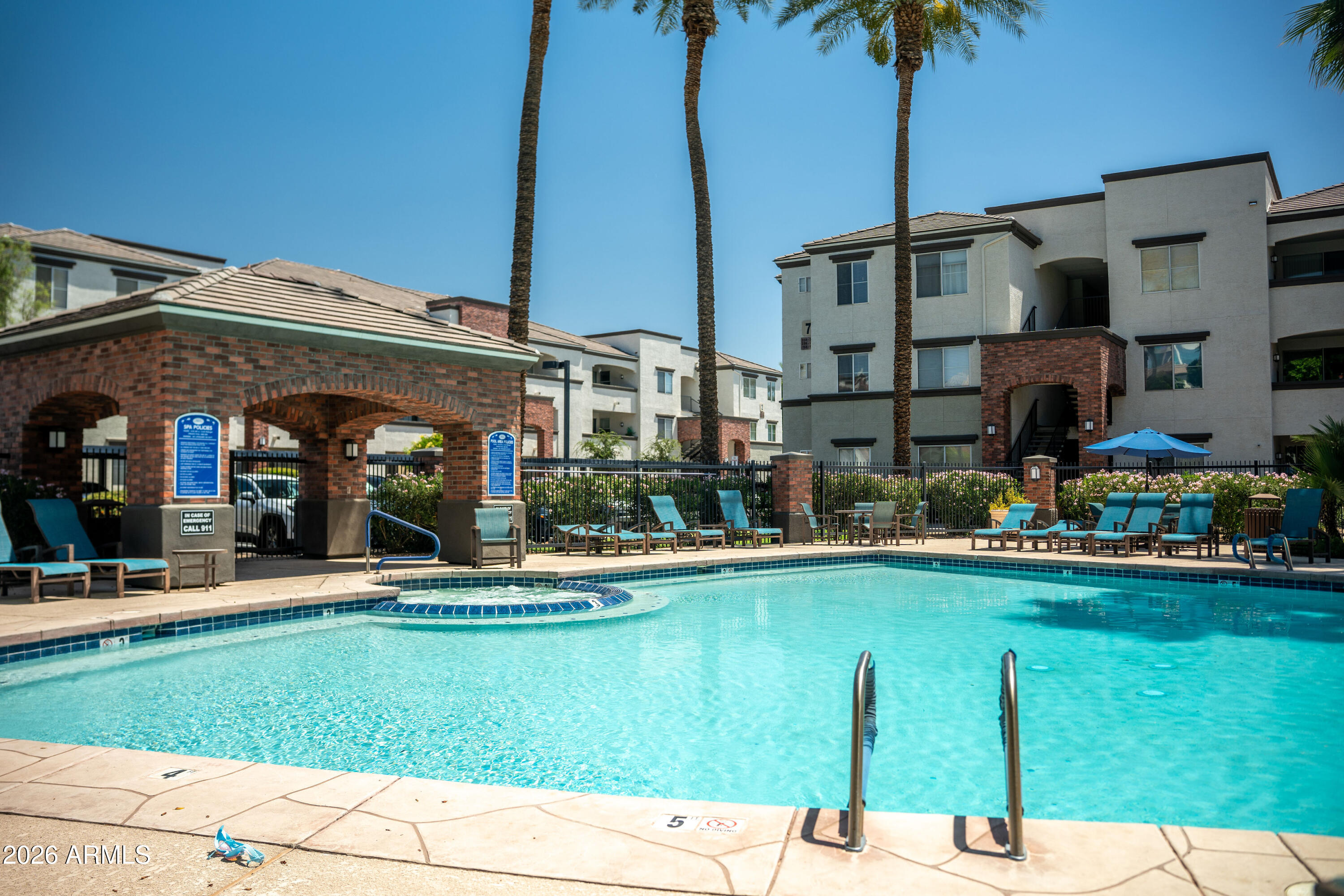 BRICK COMMONS CONDOMINIUM - Residential