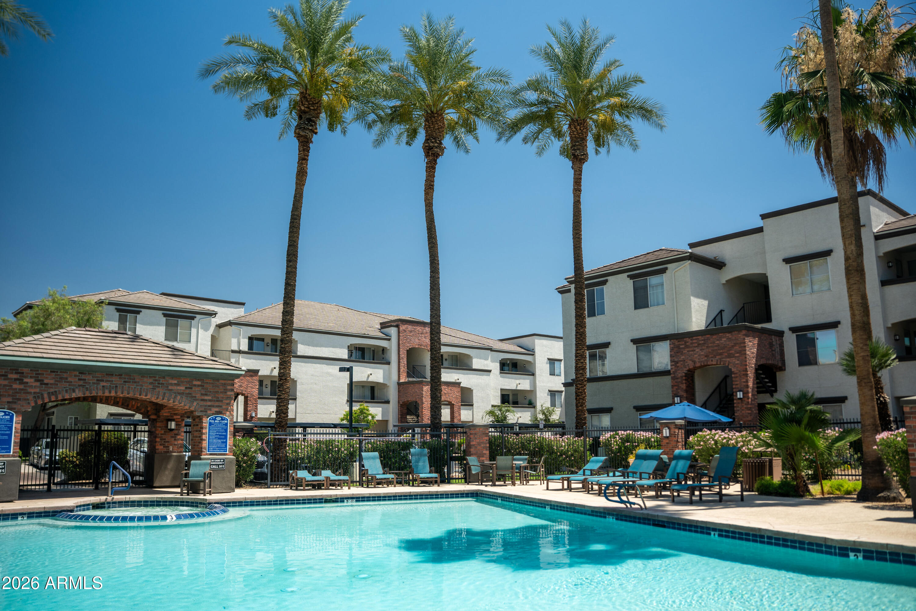 BRICK COMMONS CONDOMINIUM - Residential