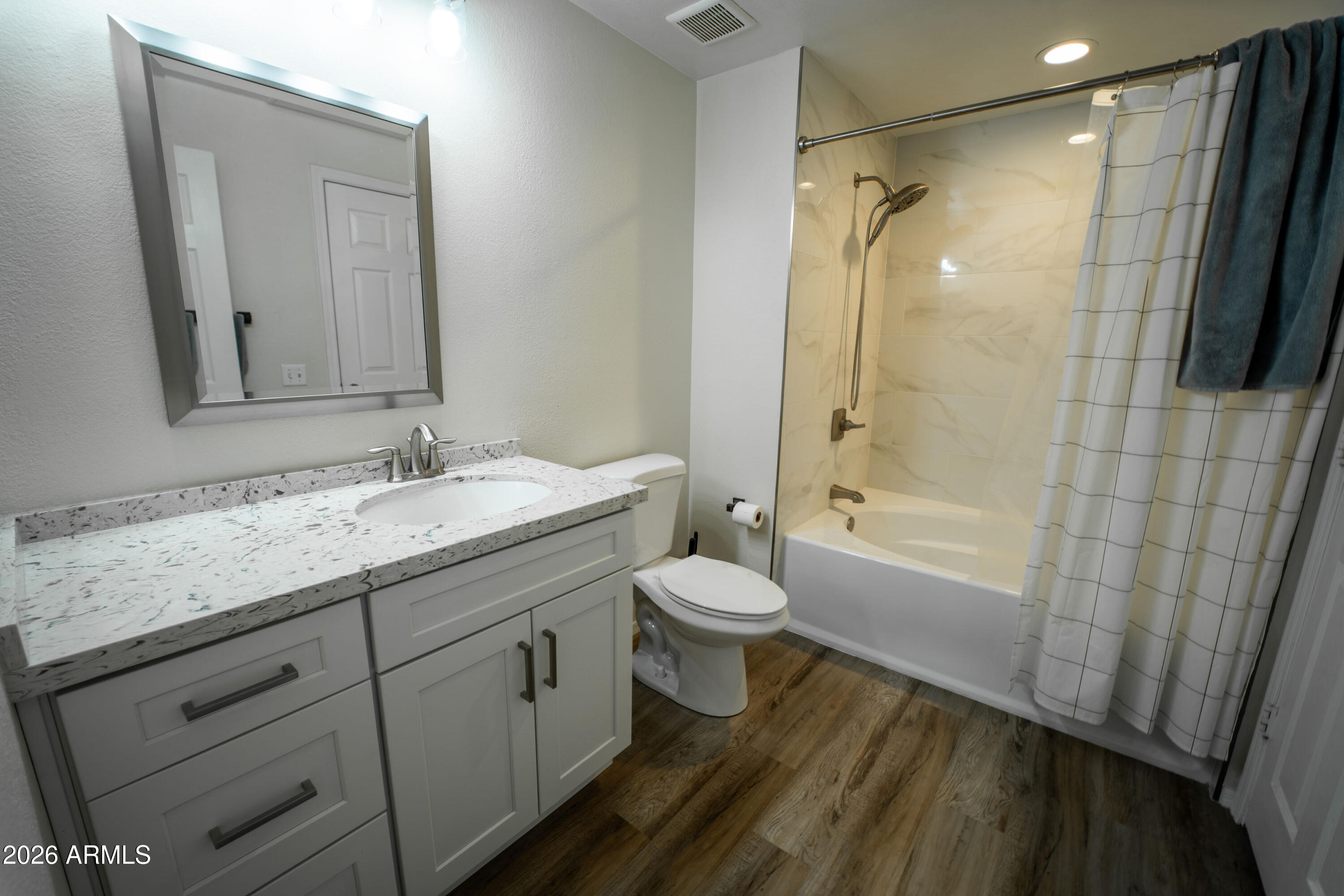 BRICK COMMONS CONDOMINIUM - Residential