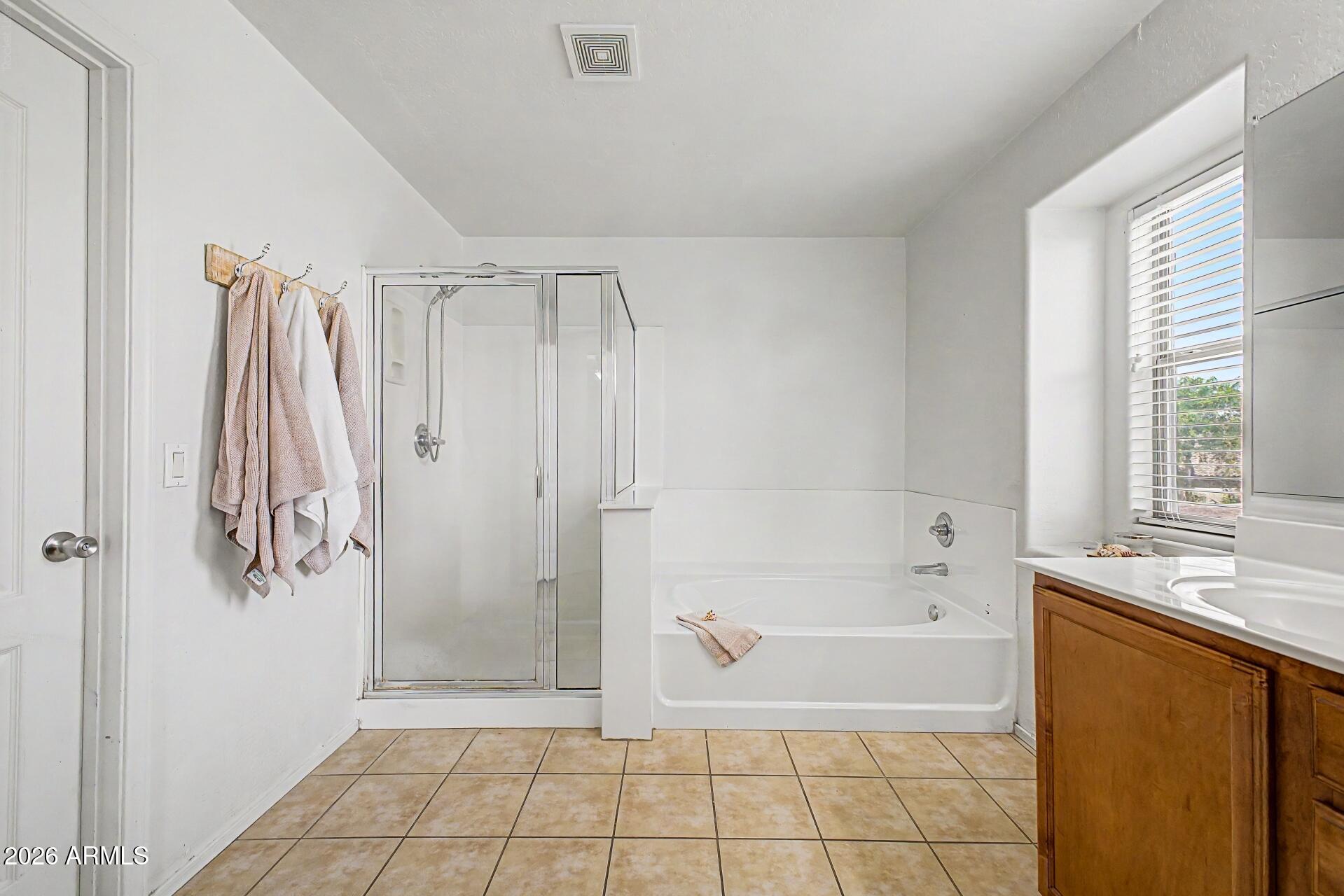 BELL POINTE 1 - Residential