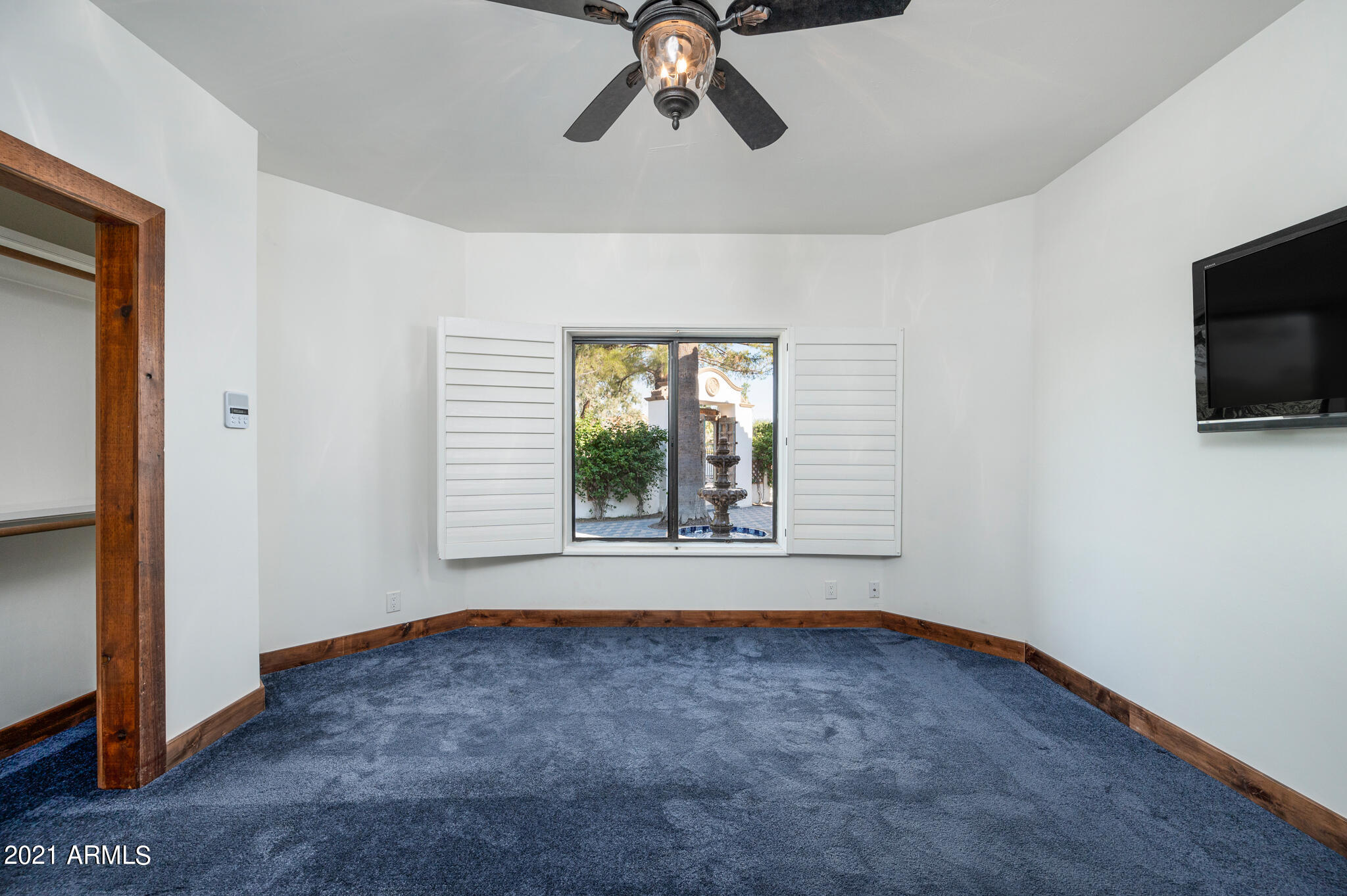 Mountain Shadows Acres - Residential
