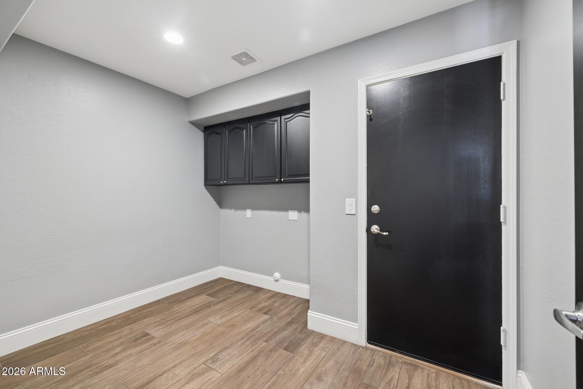 MAHOGANY - Residential