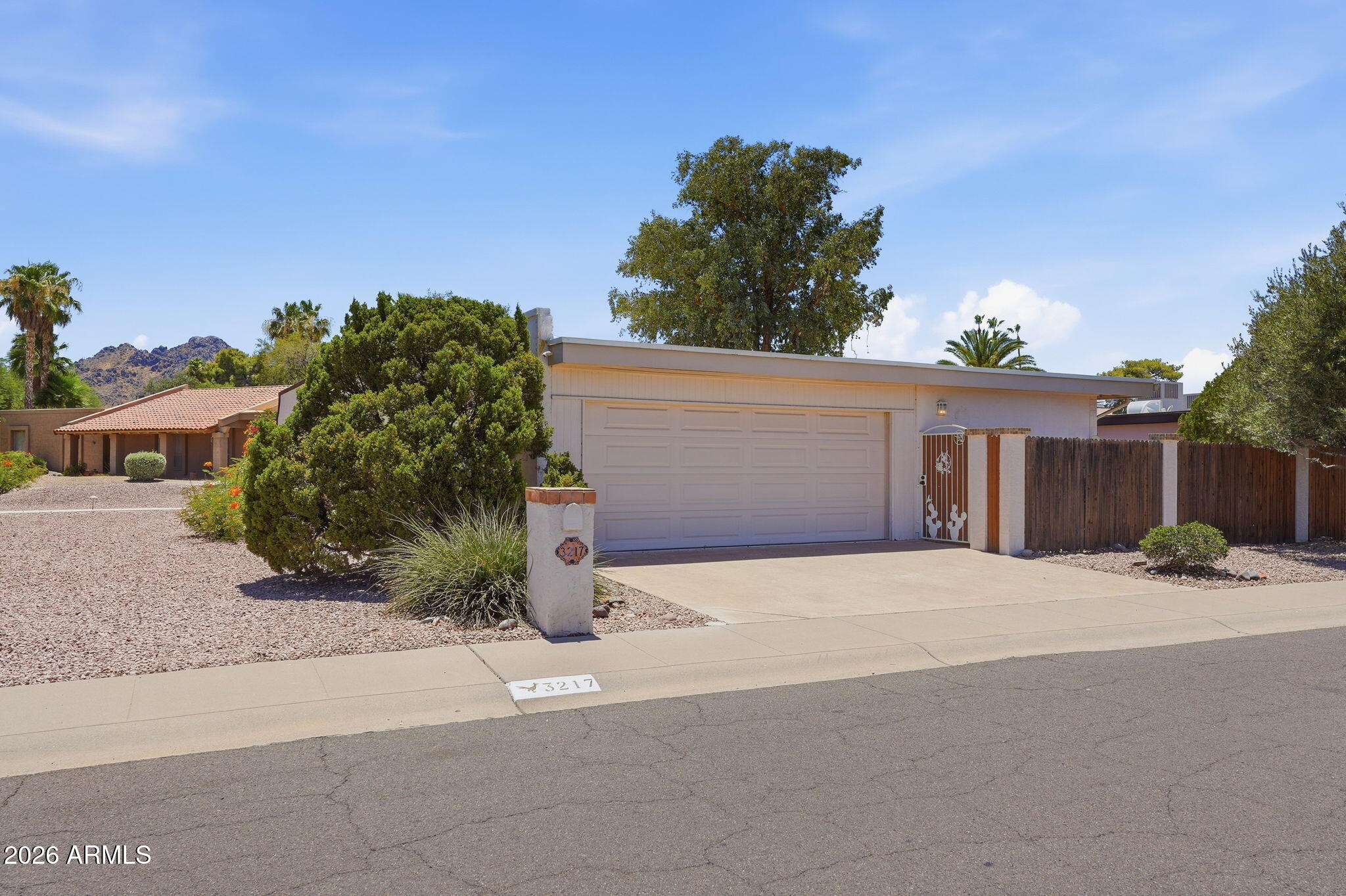 SIERRA BONITA - Residential