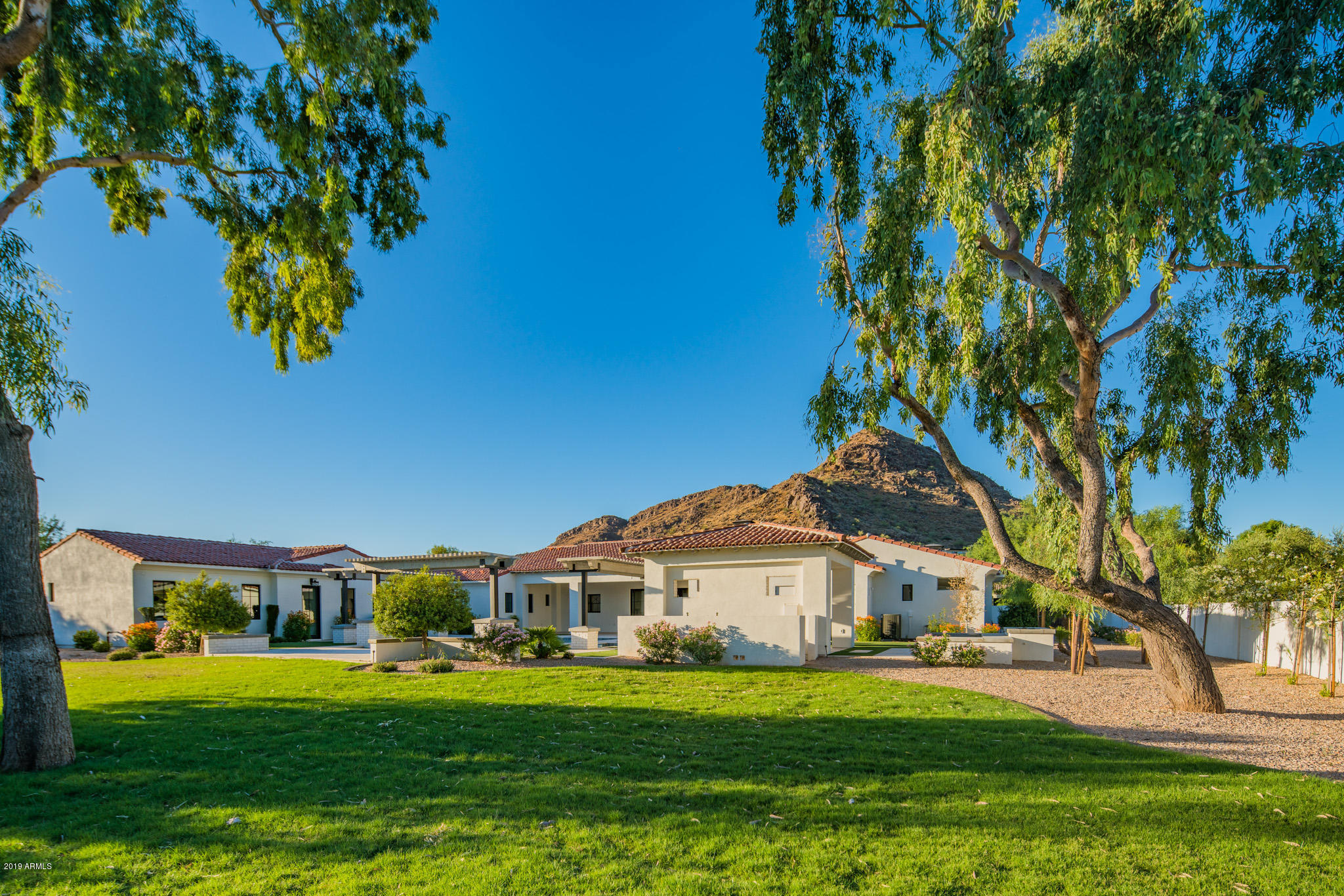 TURQUOISE HILLS - Residential
