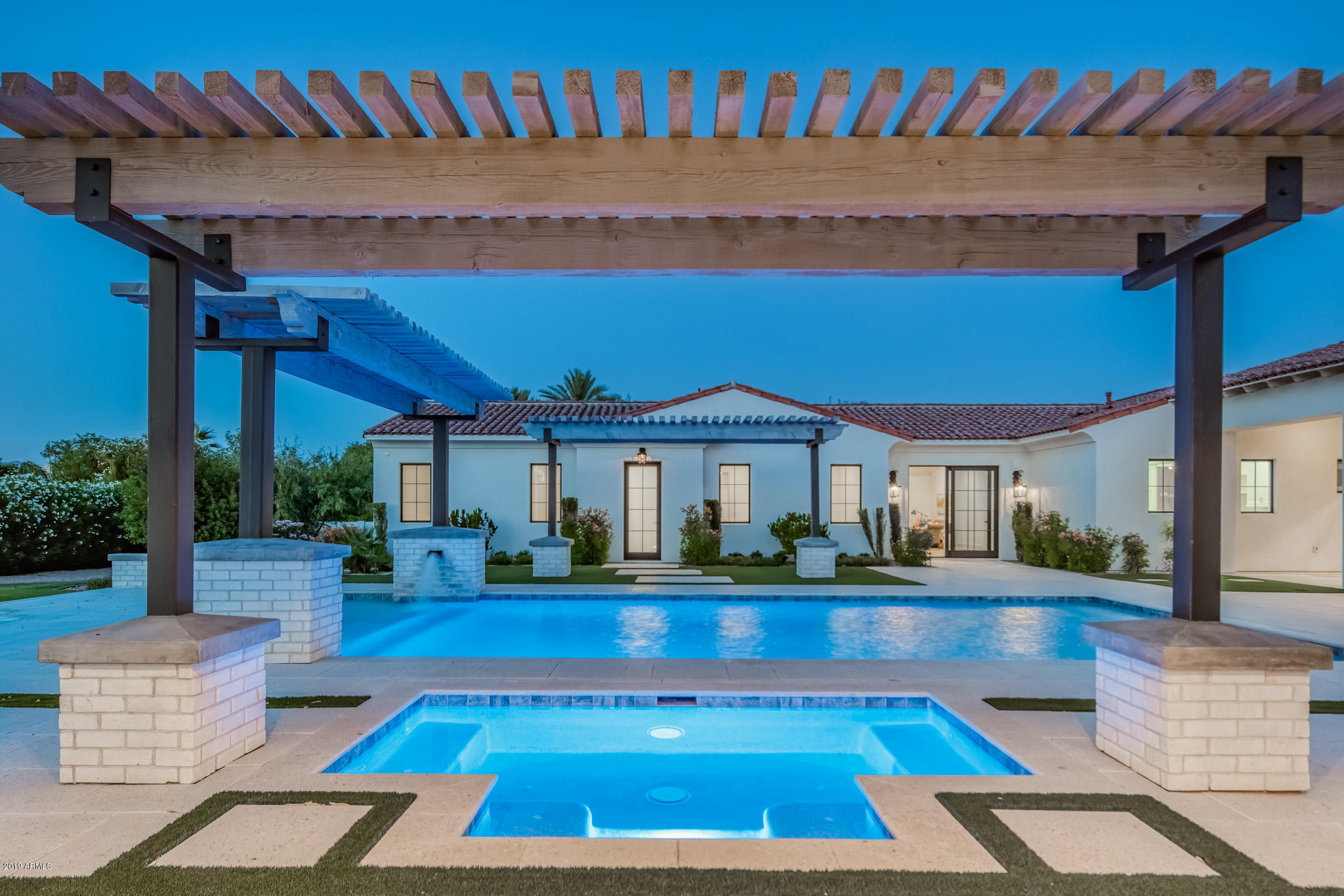 TURQUOISE HILLS - Residential