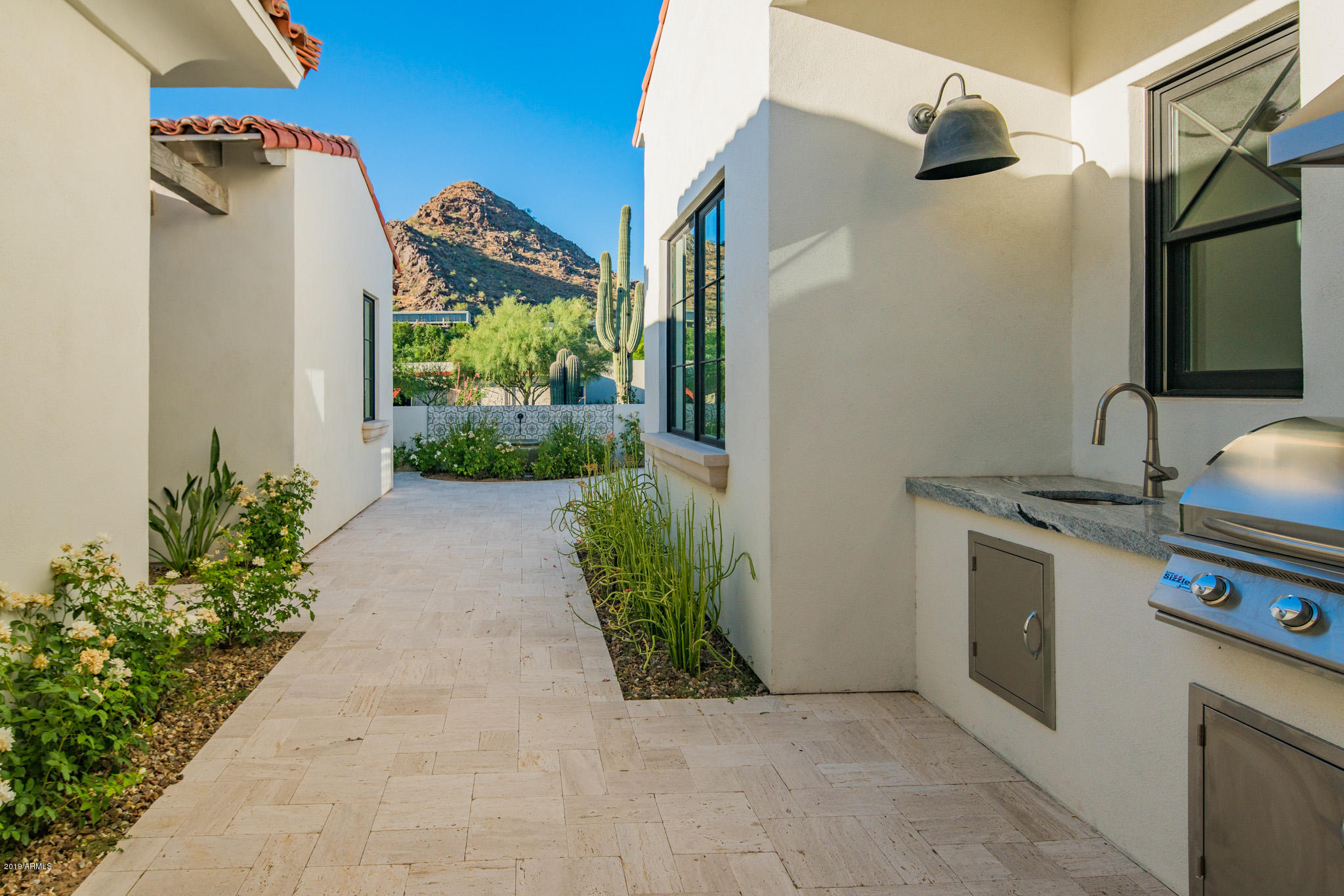 TURQUOISE HILLS - Residential