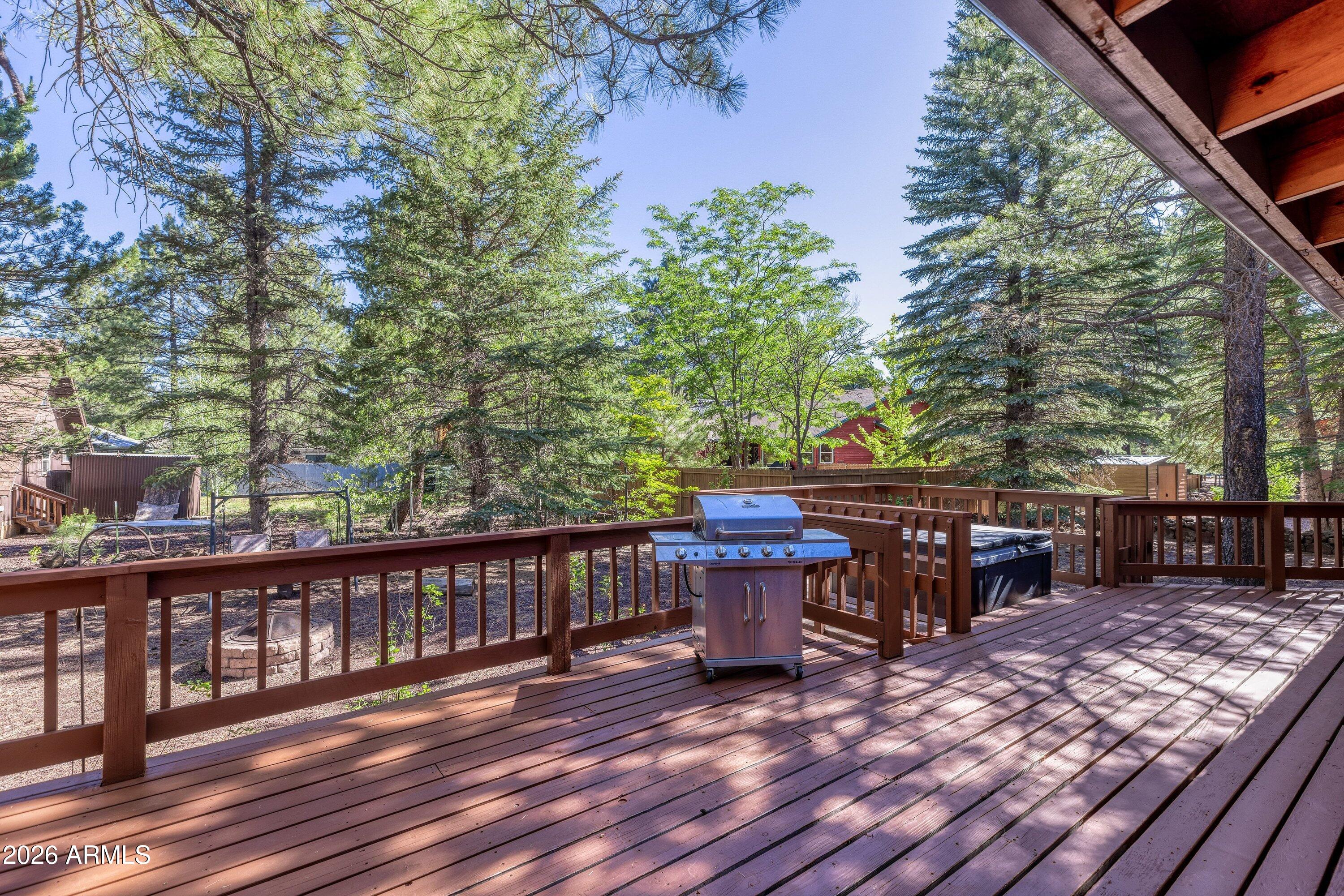 PINETOP LAKES COUNTRY CLUB UNIT 3 - Residential