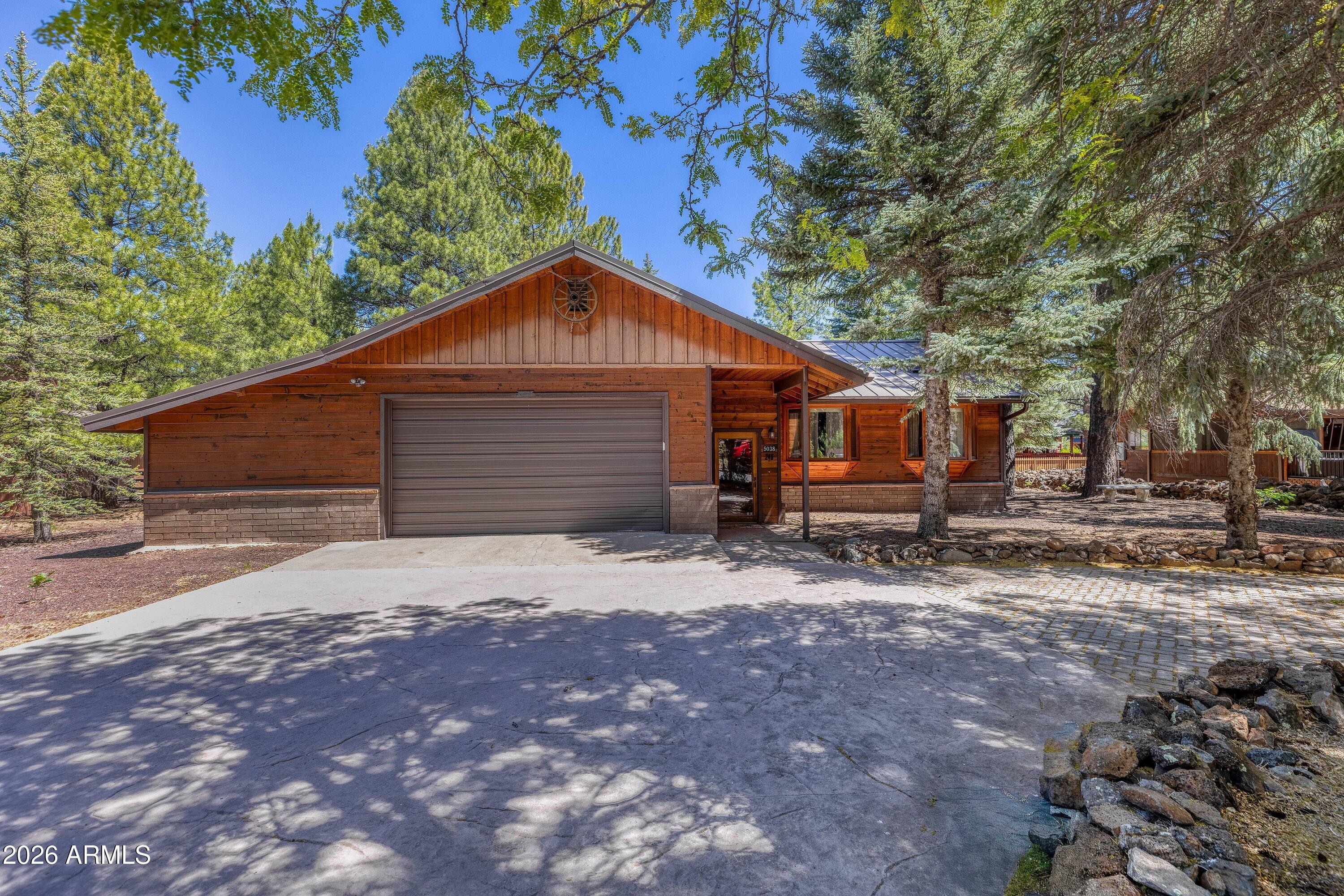 PINETOP LAKES COUNTRY CLUB UNIT 3 - Residential