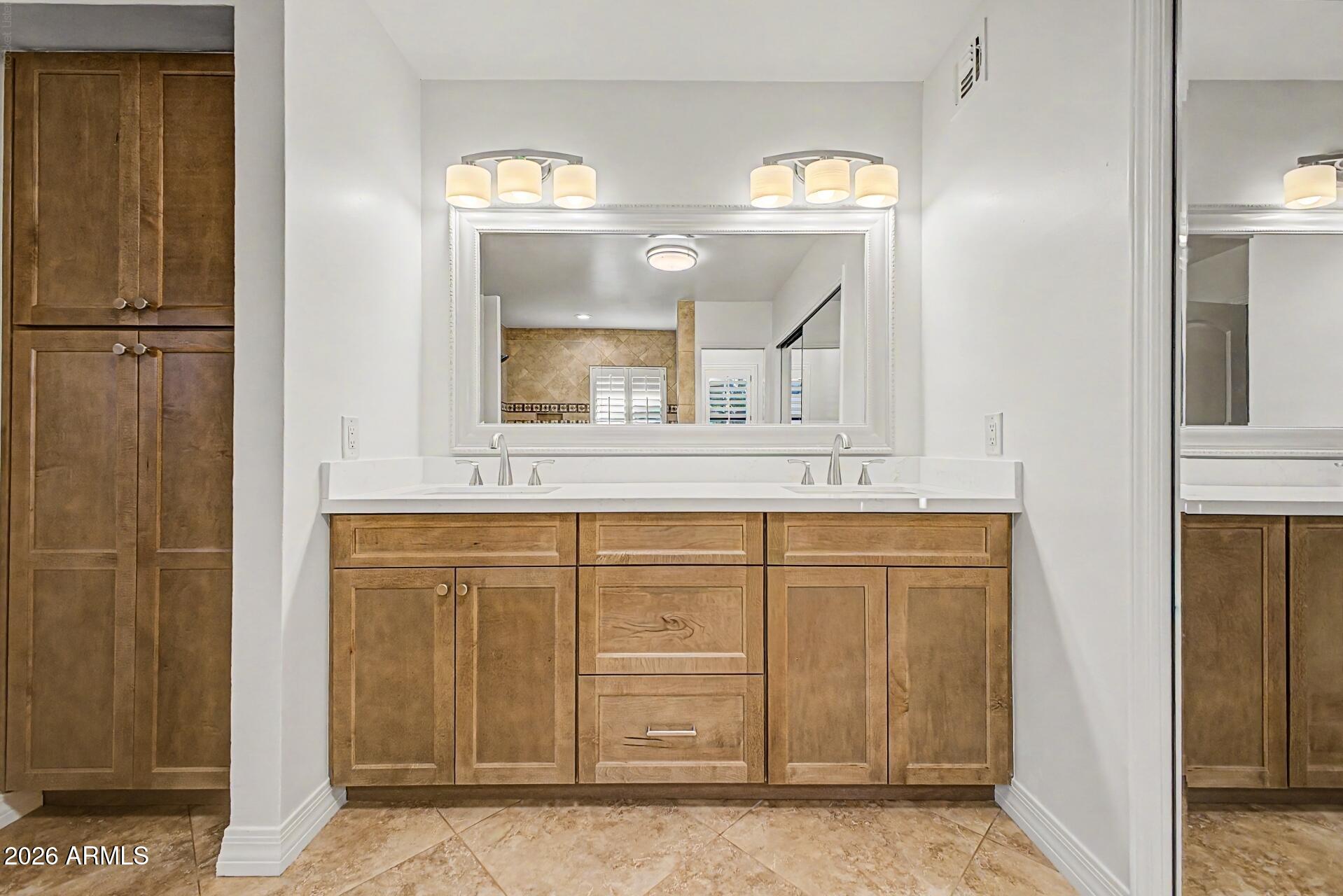 SCOTTSDALE RANCH - Residential