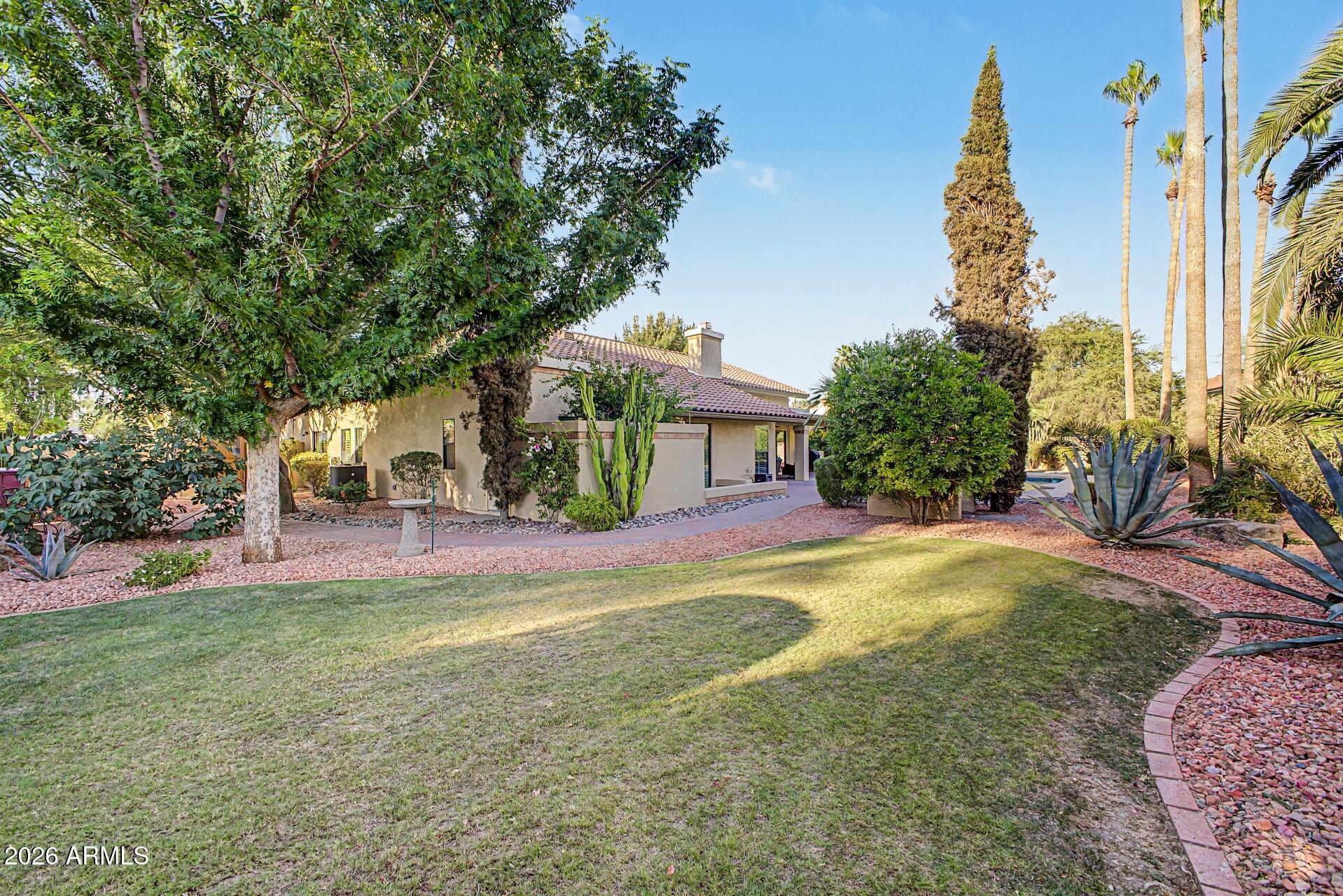 SCOTTSDALE RANCH - Residential