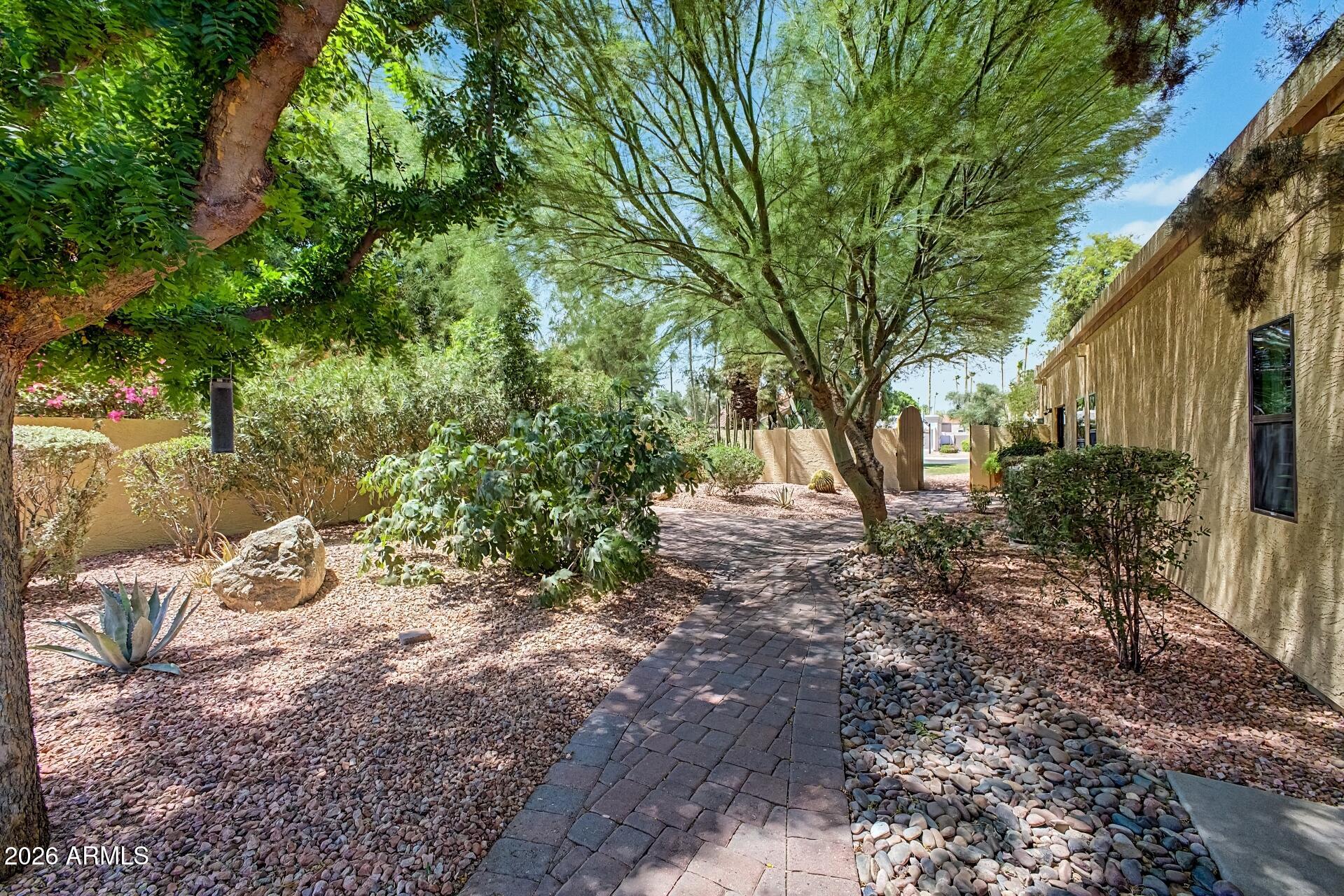SCOTTSDALE RANCH - Residential