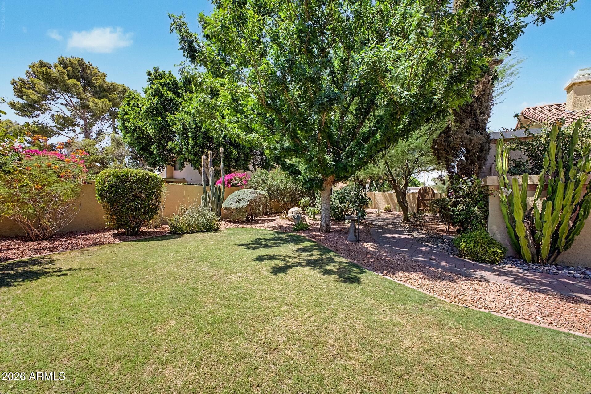 SCOTTSDALE RANCH - Residential