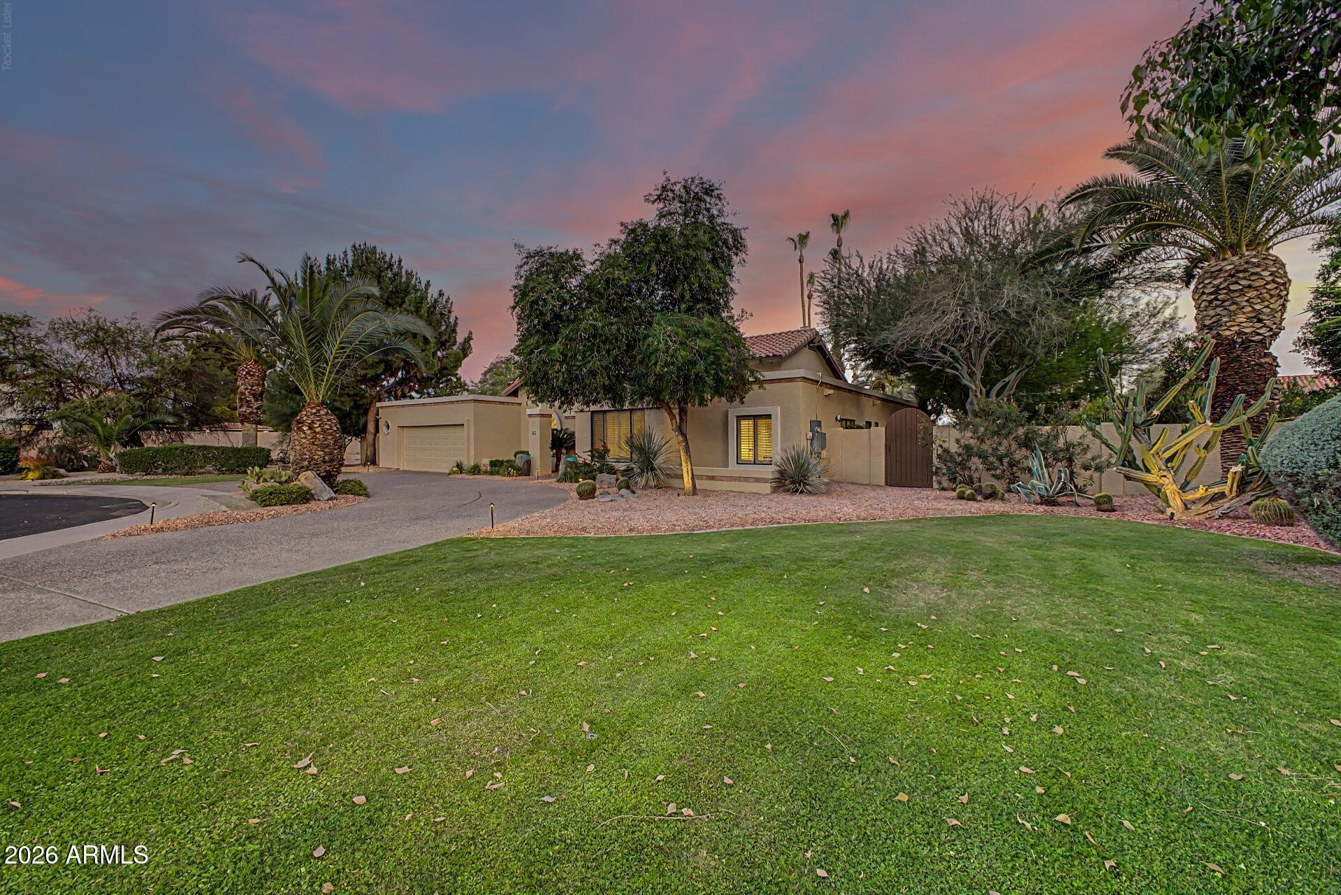 SCOTTSDALE RANCH - Residential