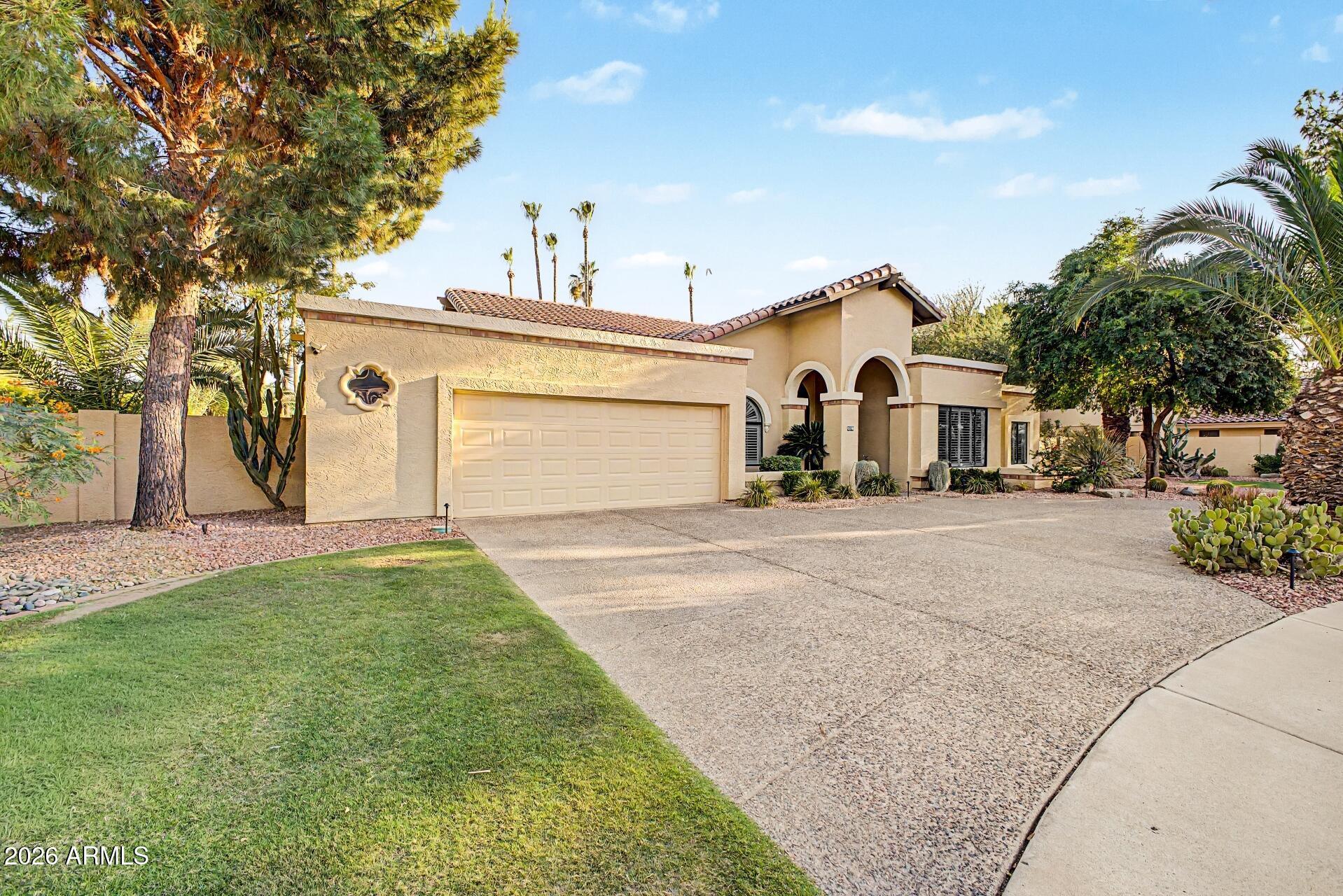 SCOTTSDALE RANCH - Residential