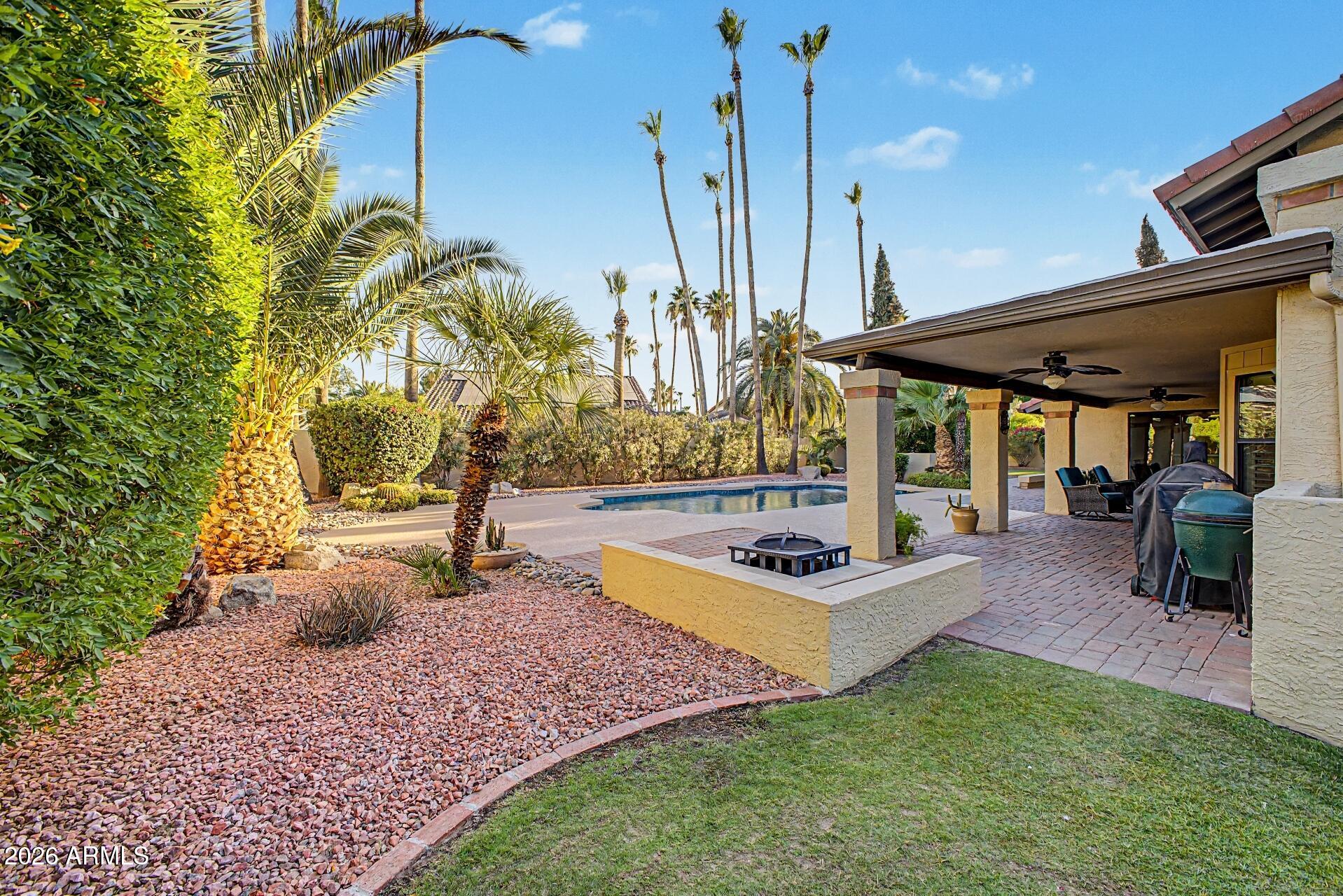 SCOTTSDALE RANCH - Residential