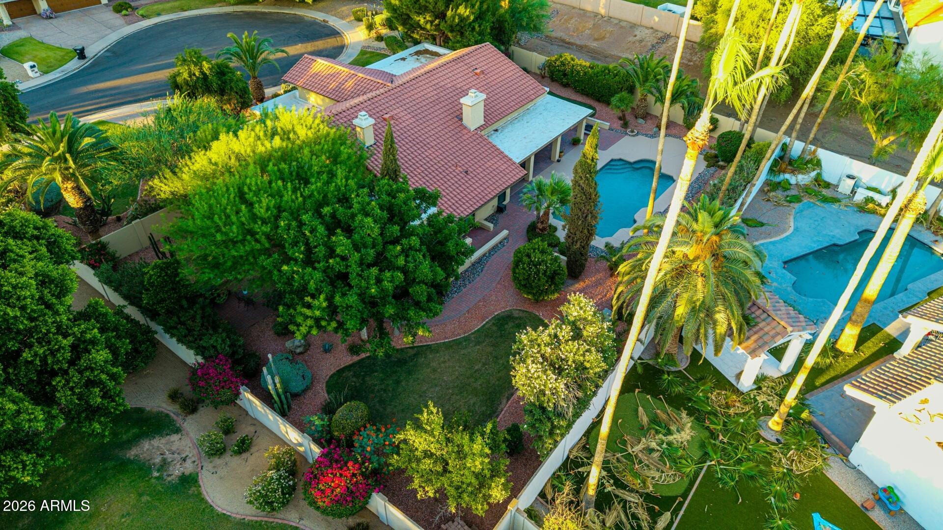 SCOTTSDALE RANCH - Residential