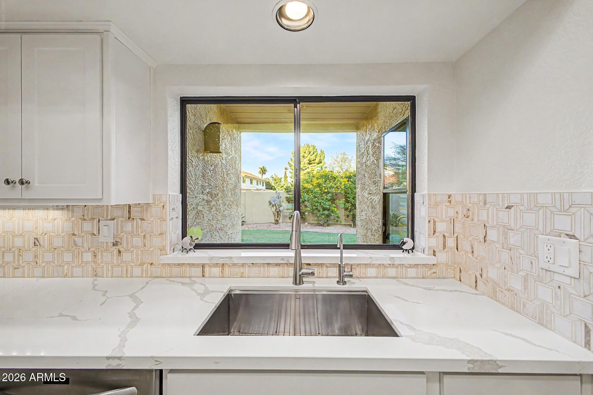 SCOTTSDALE RANCH - Residential