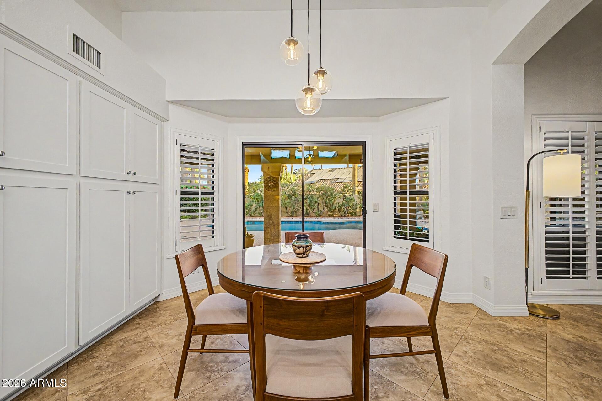 SCOTTSDALE RANCH - Residential