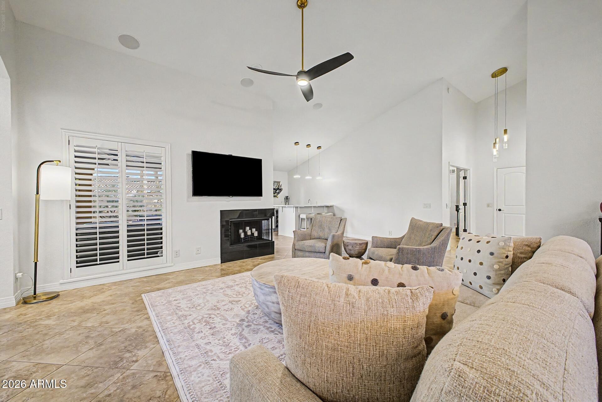 SCOTTSDALE RANCH - Residential