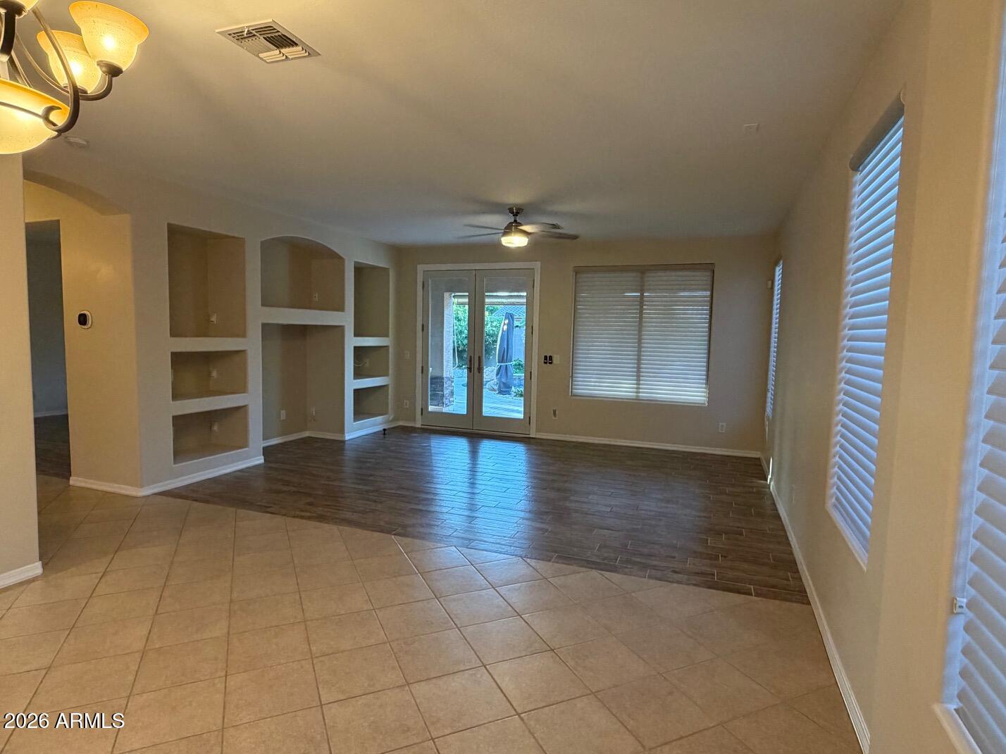 LAVEEN COMMONS - Residential