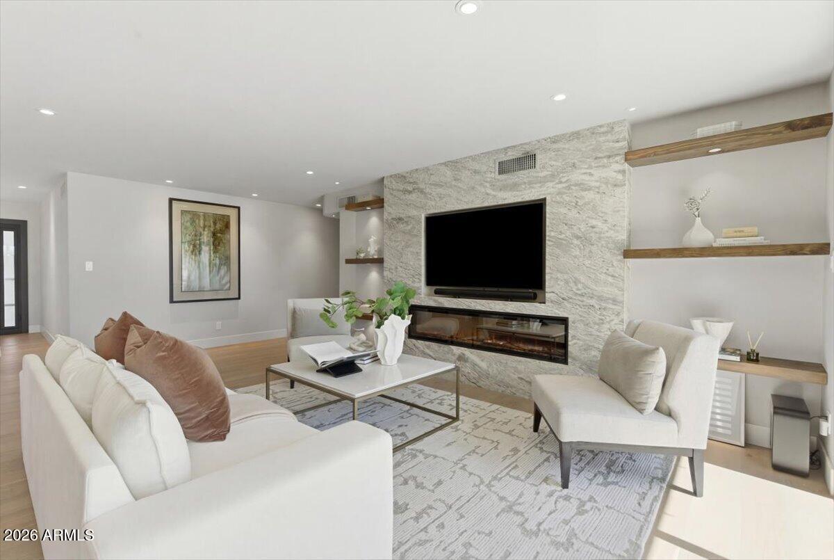 PALO VIENTO 1 - Residential