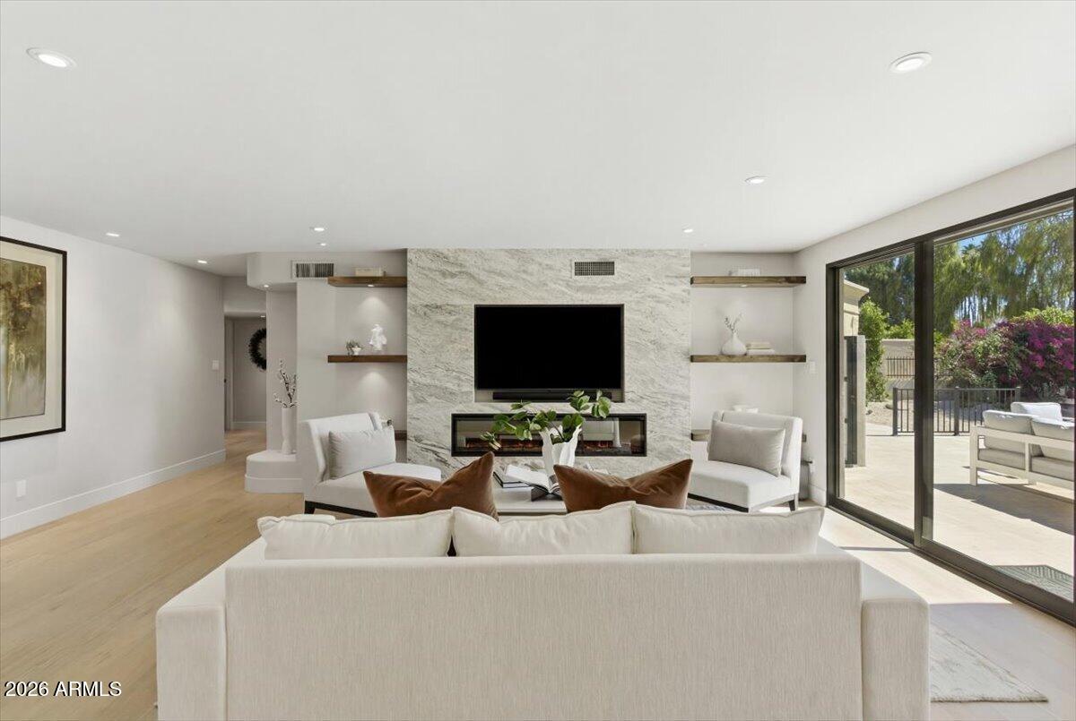 PALO VIENTO 1 - Residential