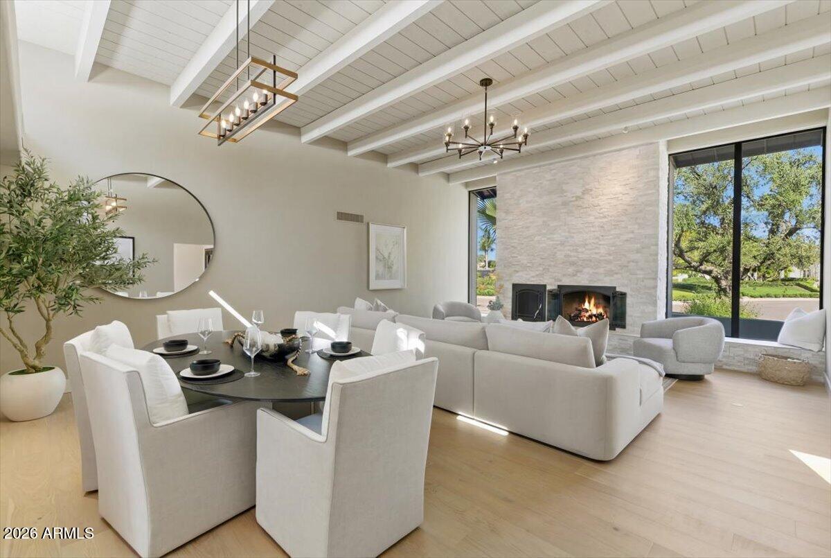 PALO VIENTO 1 - Residential