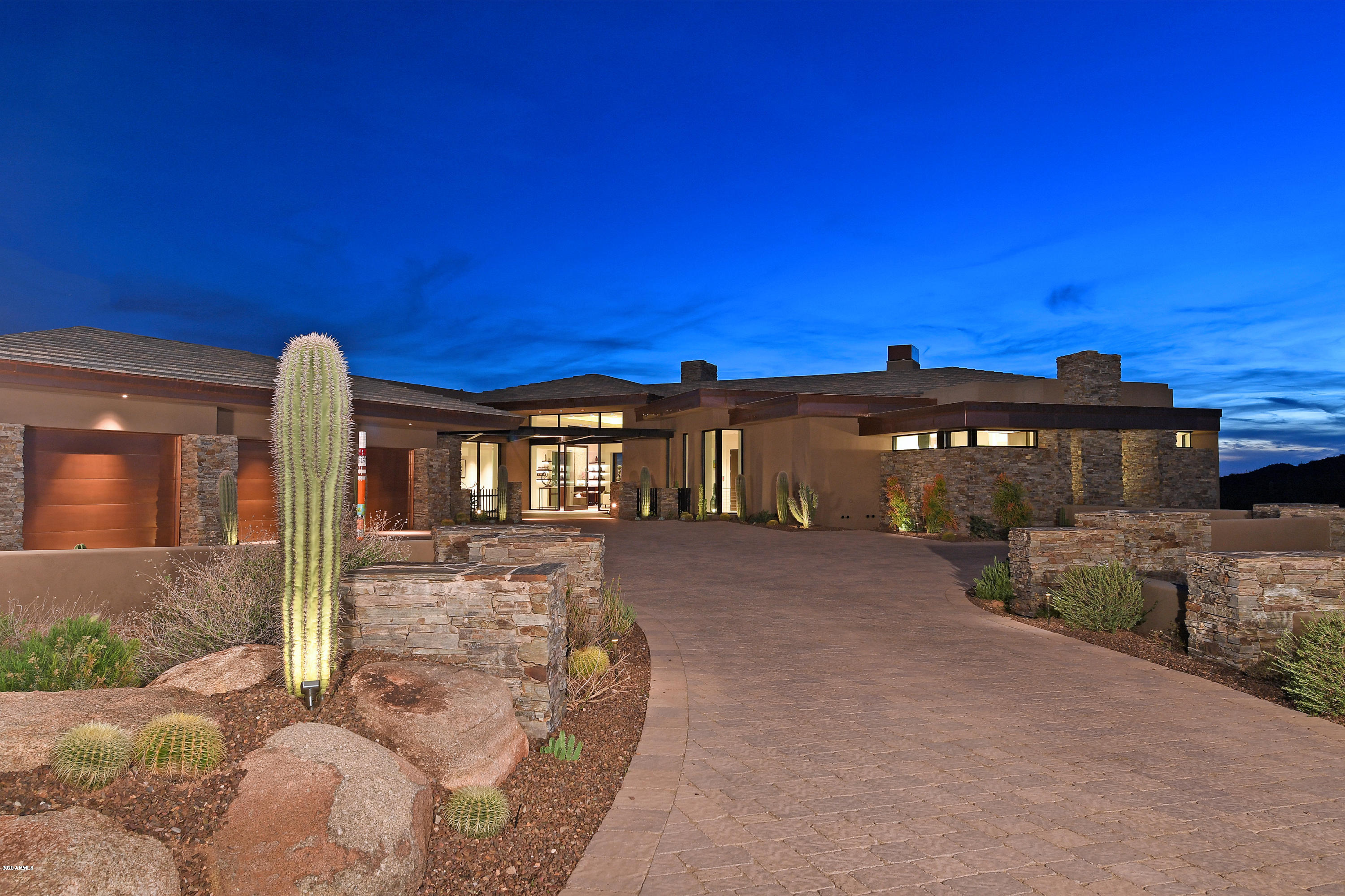 DESERT MOUNTAIN - Residential