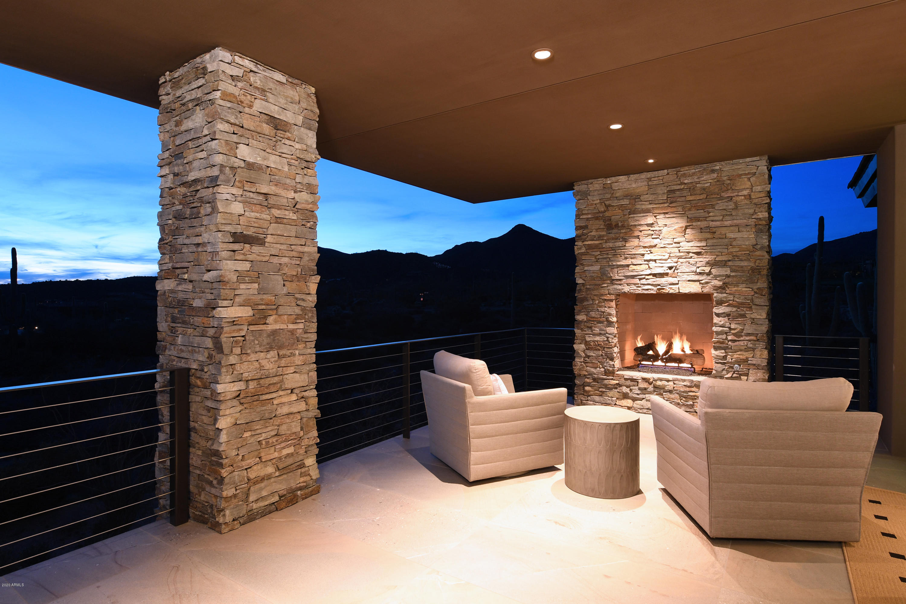 DESERT MOUNTAIN - Residential