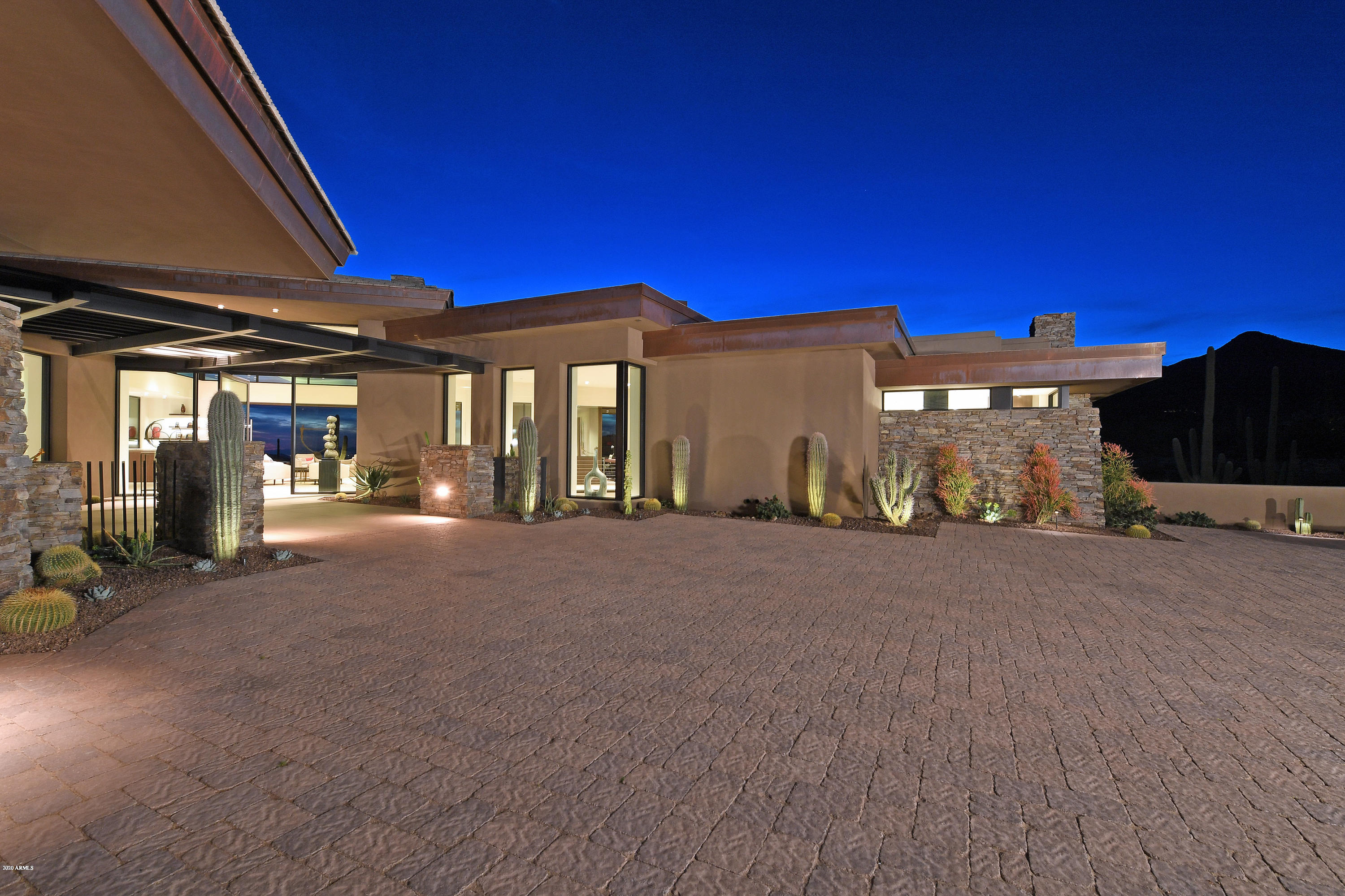 DESERT MOUNTAIN - Residential