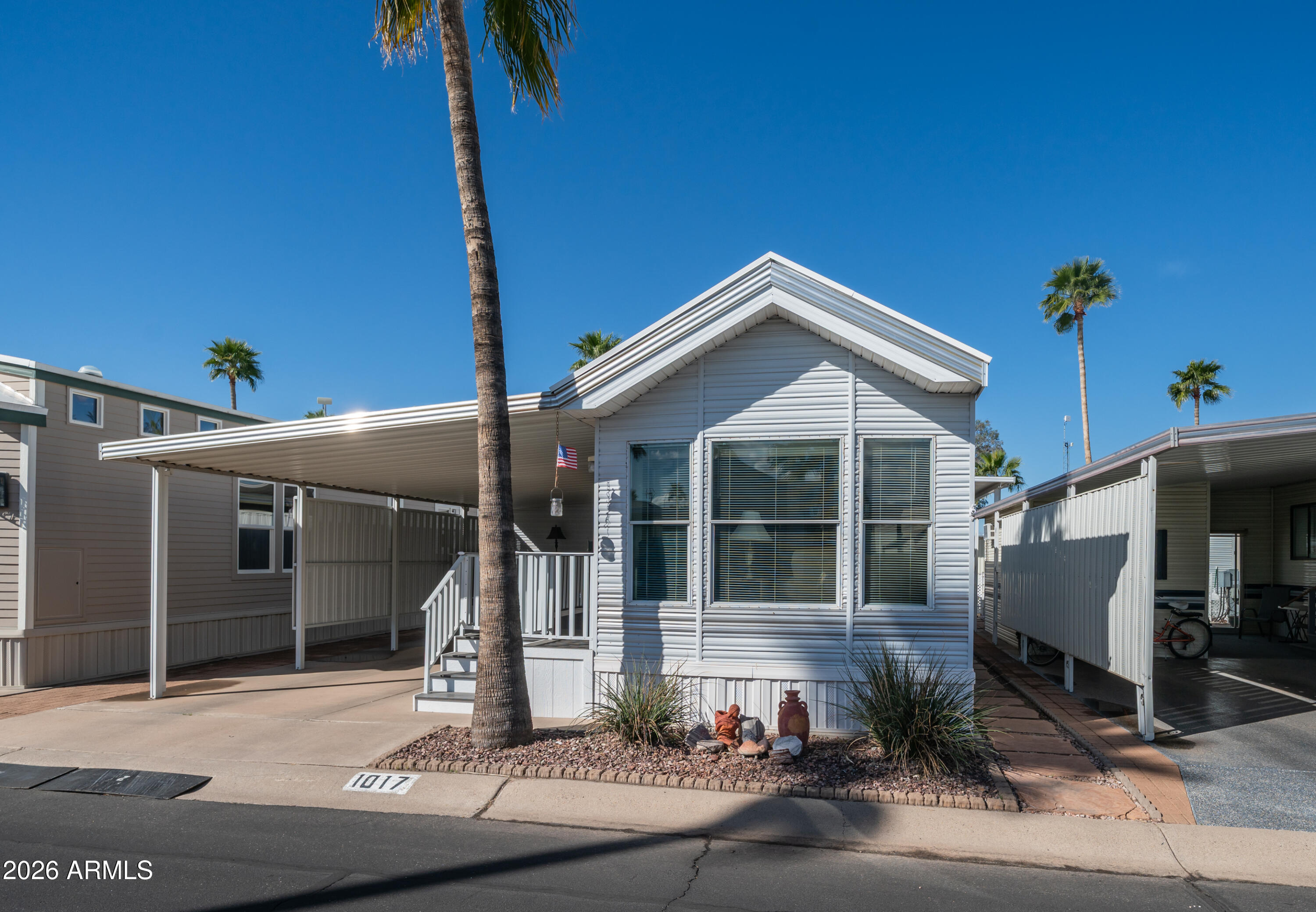 GOLDEN VISTA - Residential