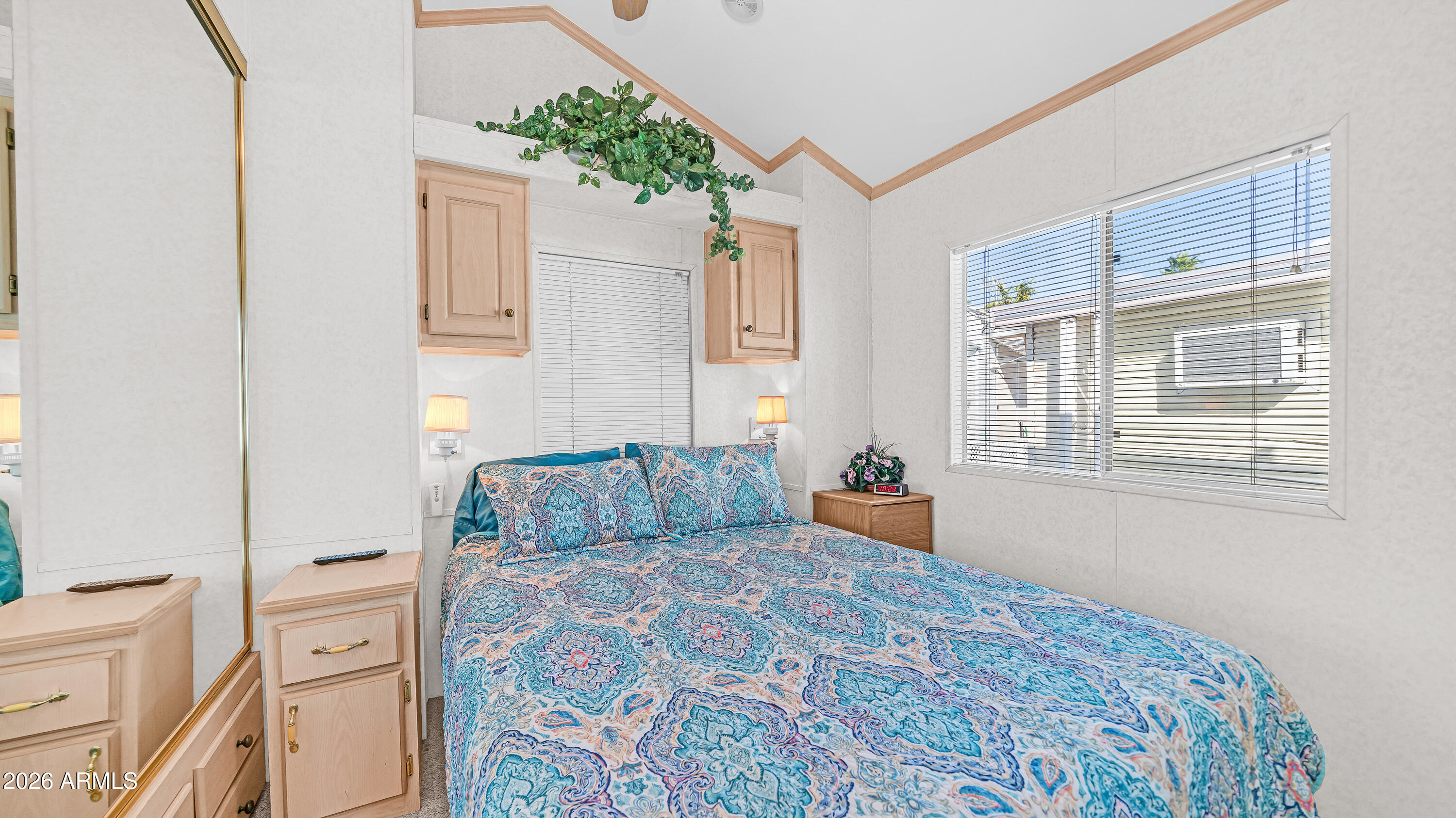 GOLDEN VISTA - Residential