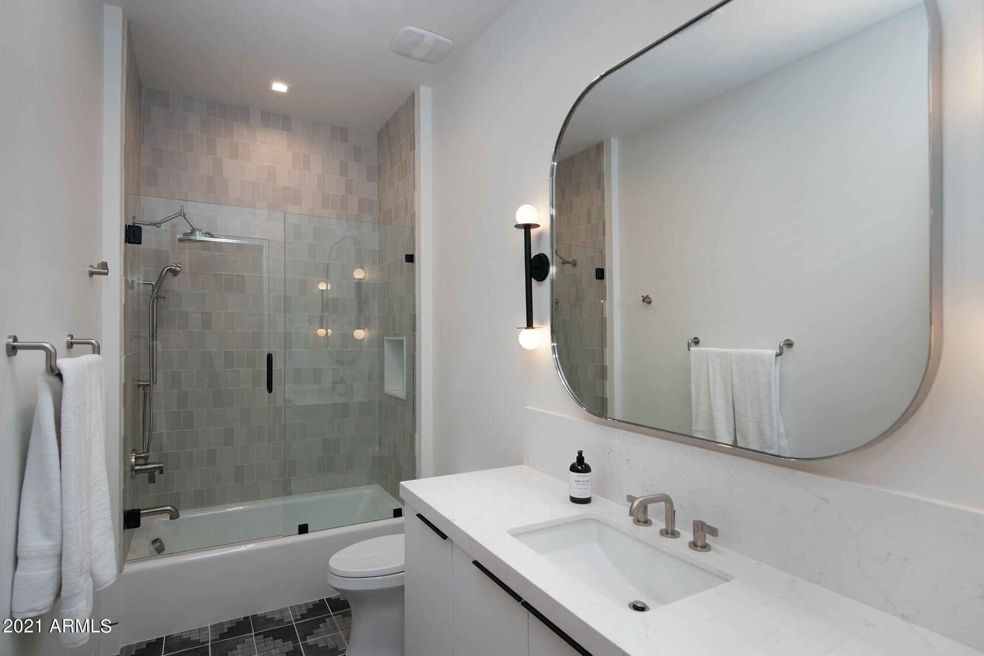 Solitude 
HV91 - Residential