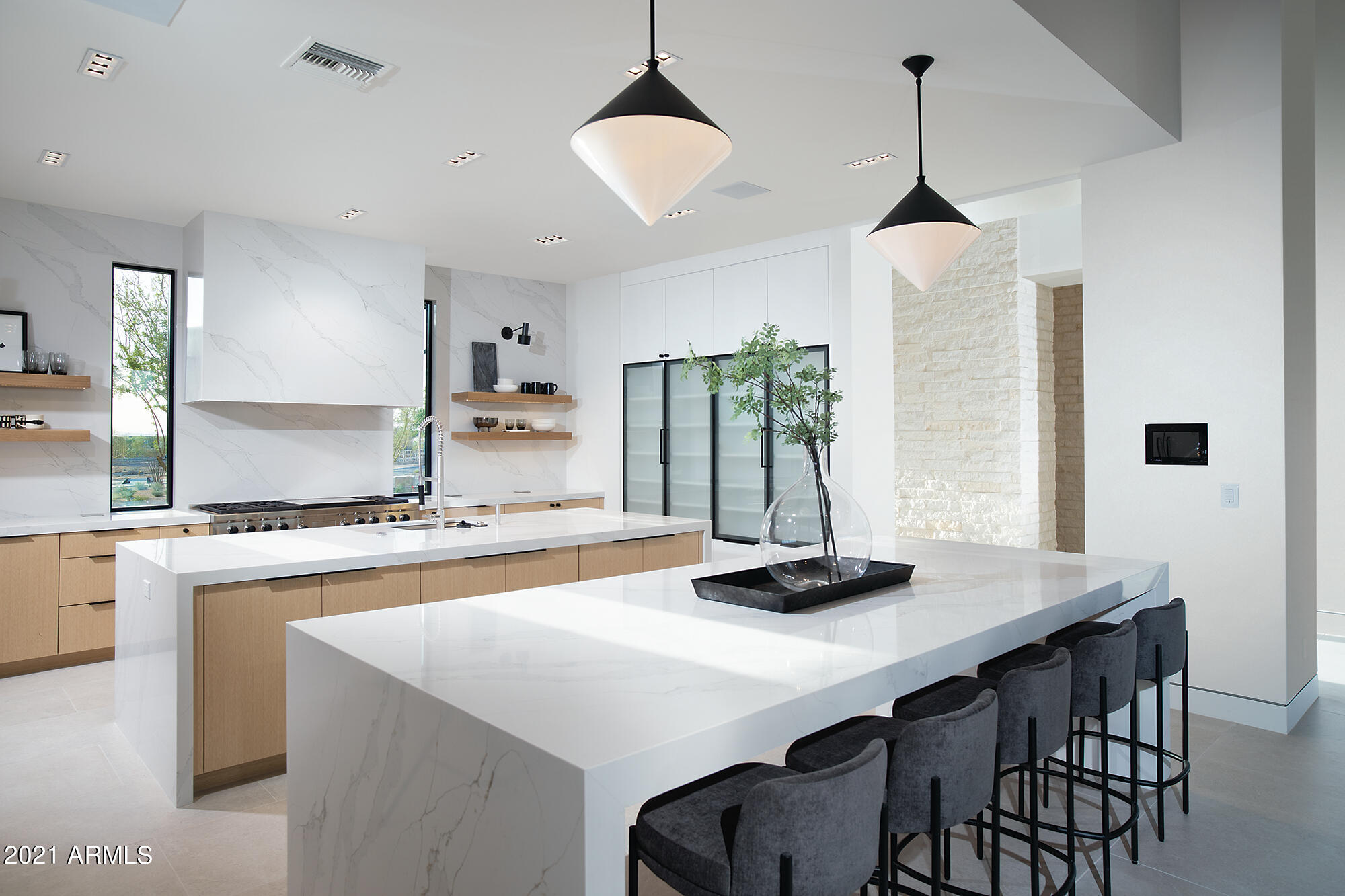 Solitude 
HV91 - Residential