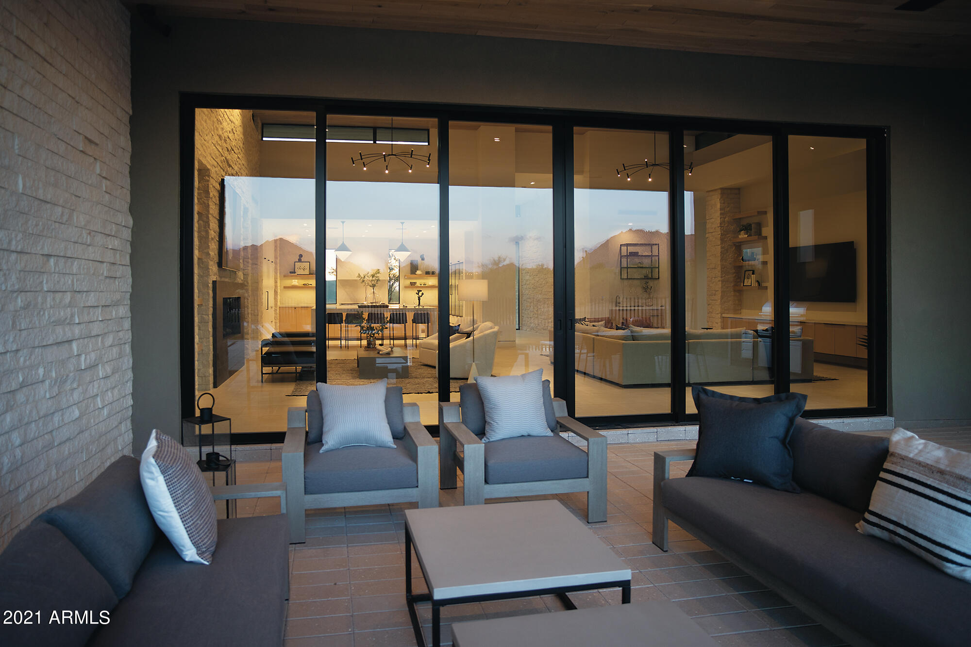 Solitude 
HV91 - Residential