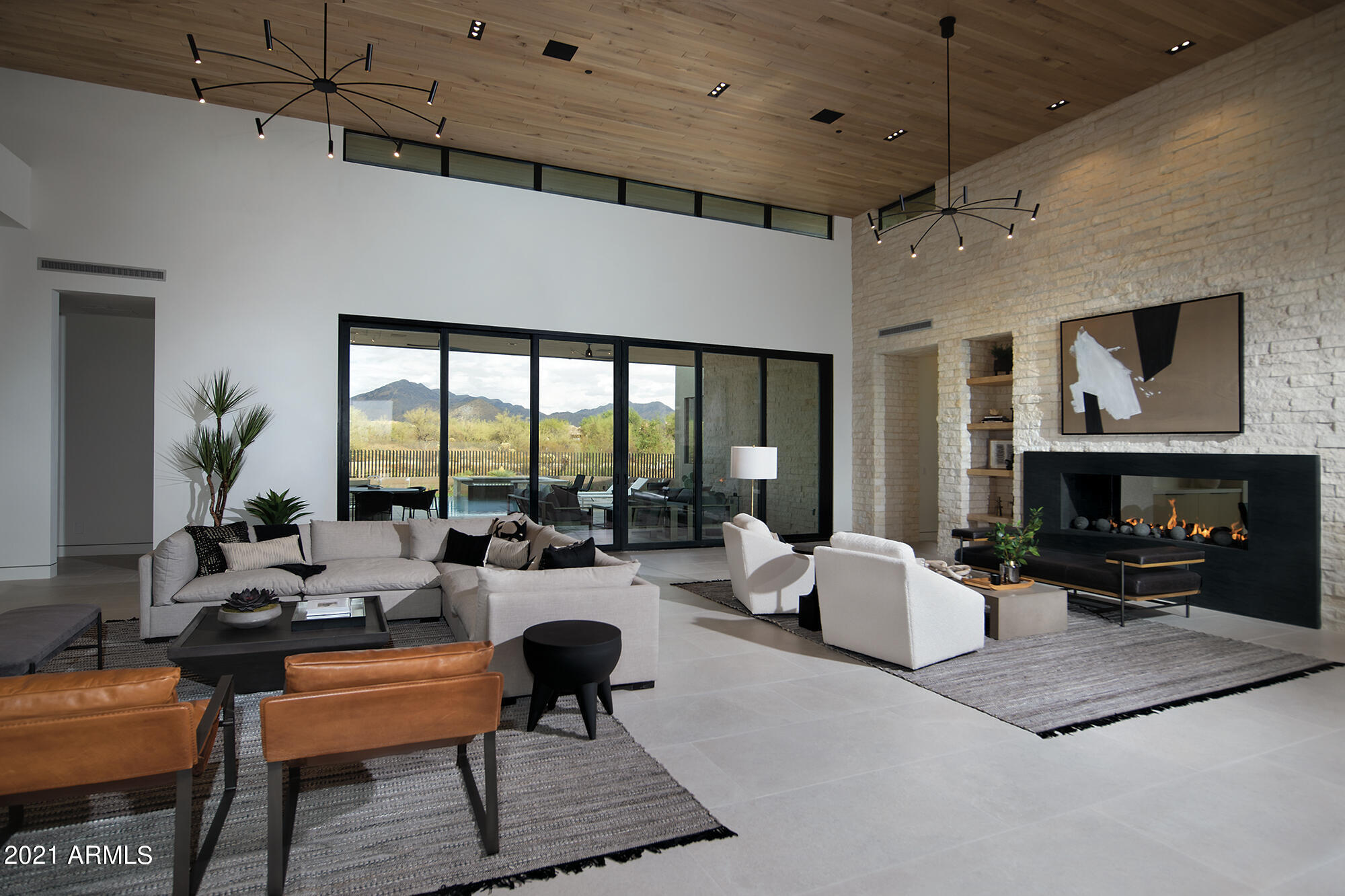 Solitude 
HV91 - Residential