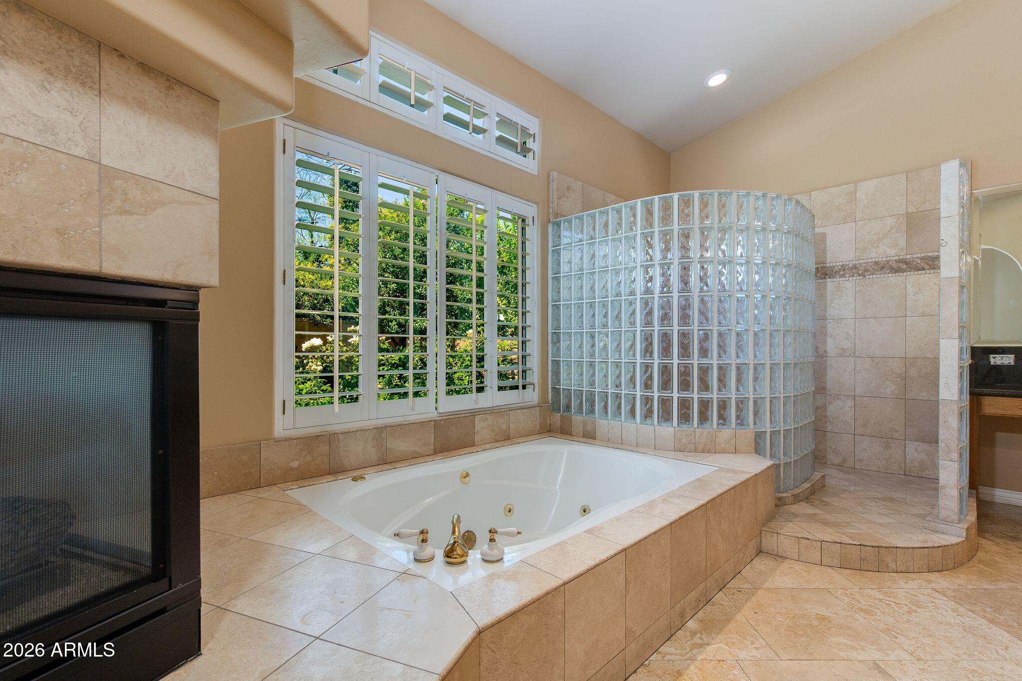 MERRILL CANTATIERRA LOT 1-49 PUT STS IND BEND WASH - Residential