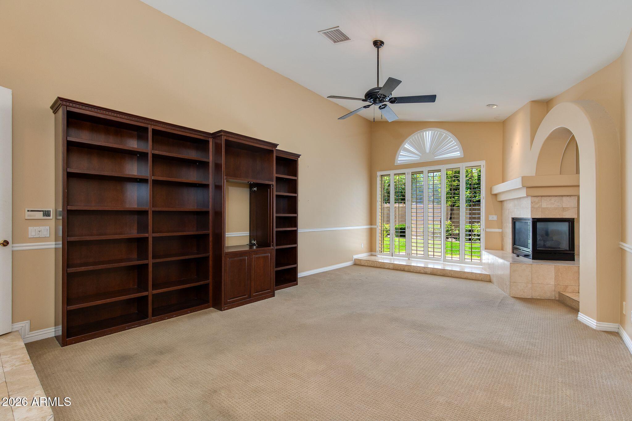 MERRILL CANTATIERRA LOT 1-49 PUT STS IND BEND WASH - Residential